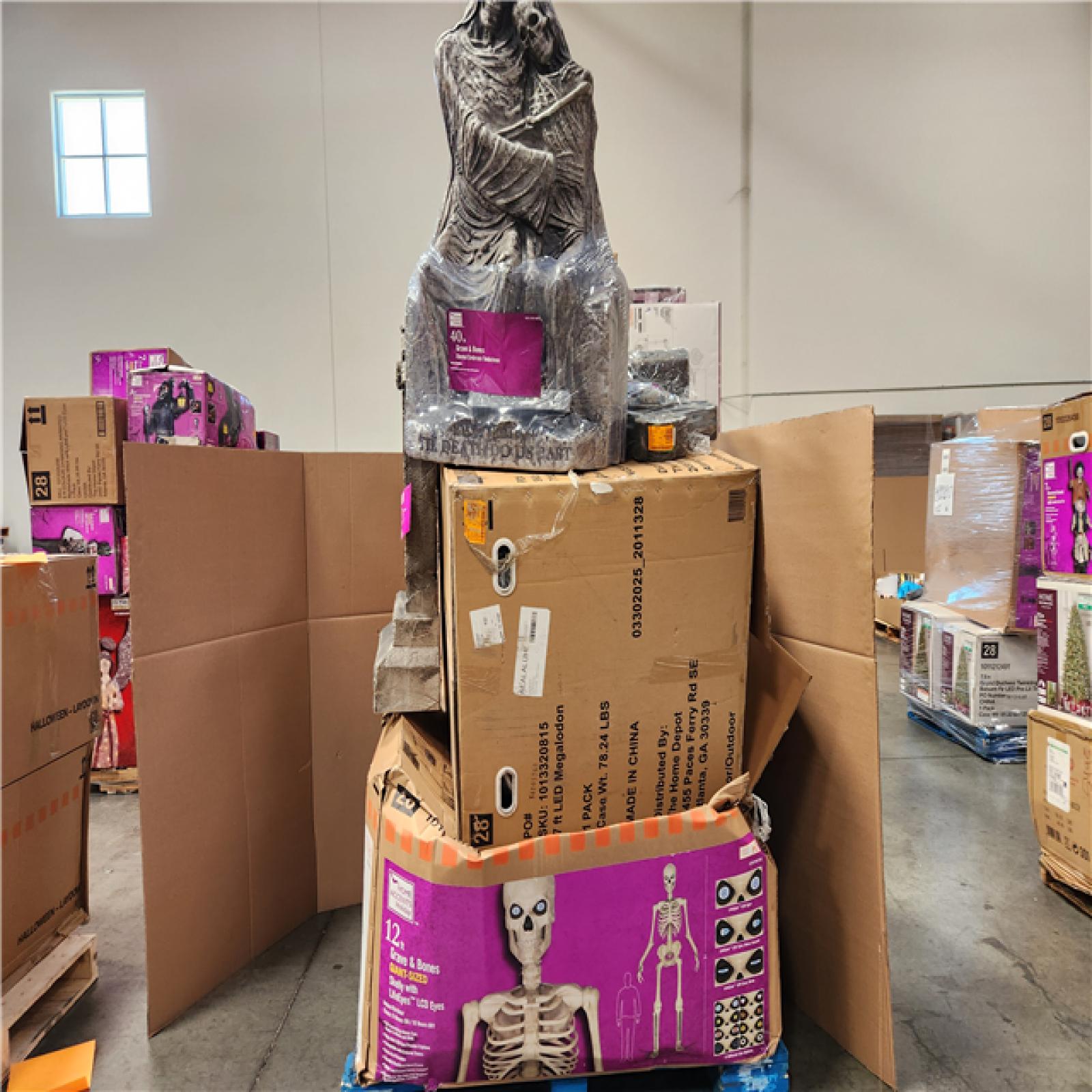 California AS-IS Holiday Pallet