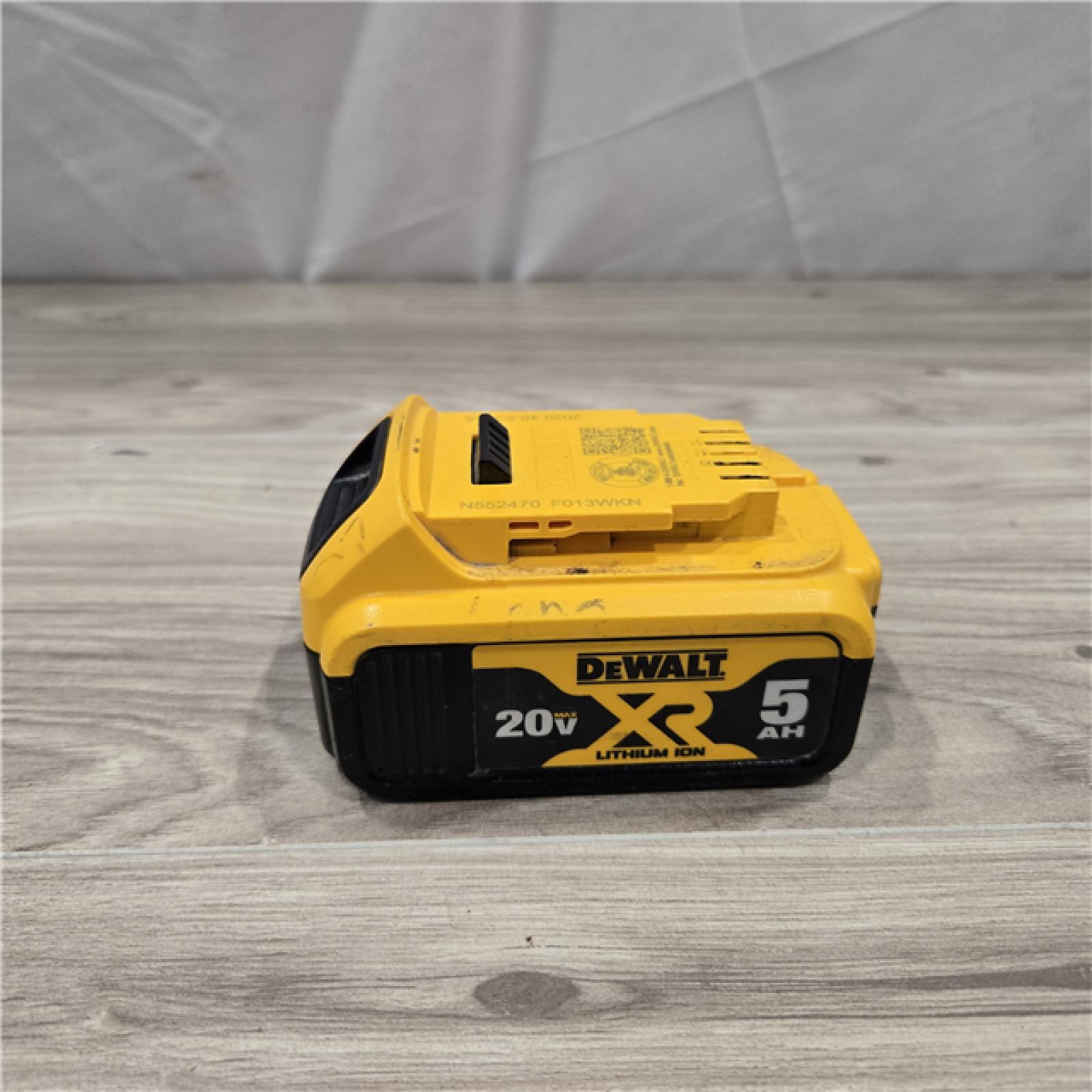 AS-IS DEWALT 20-Volt Maximum XR 5.0 Ah Battery Pack and Charger