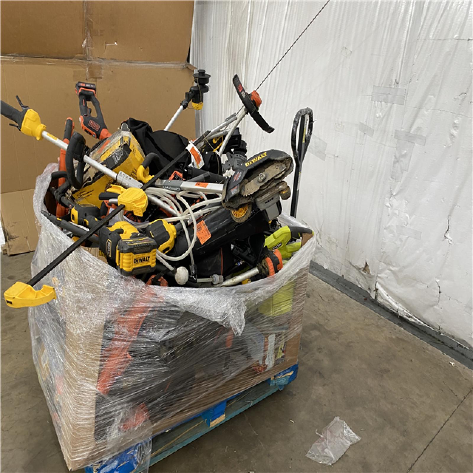Houston Location AS IS - Tool Pallet