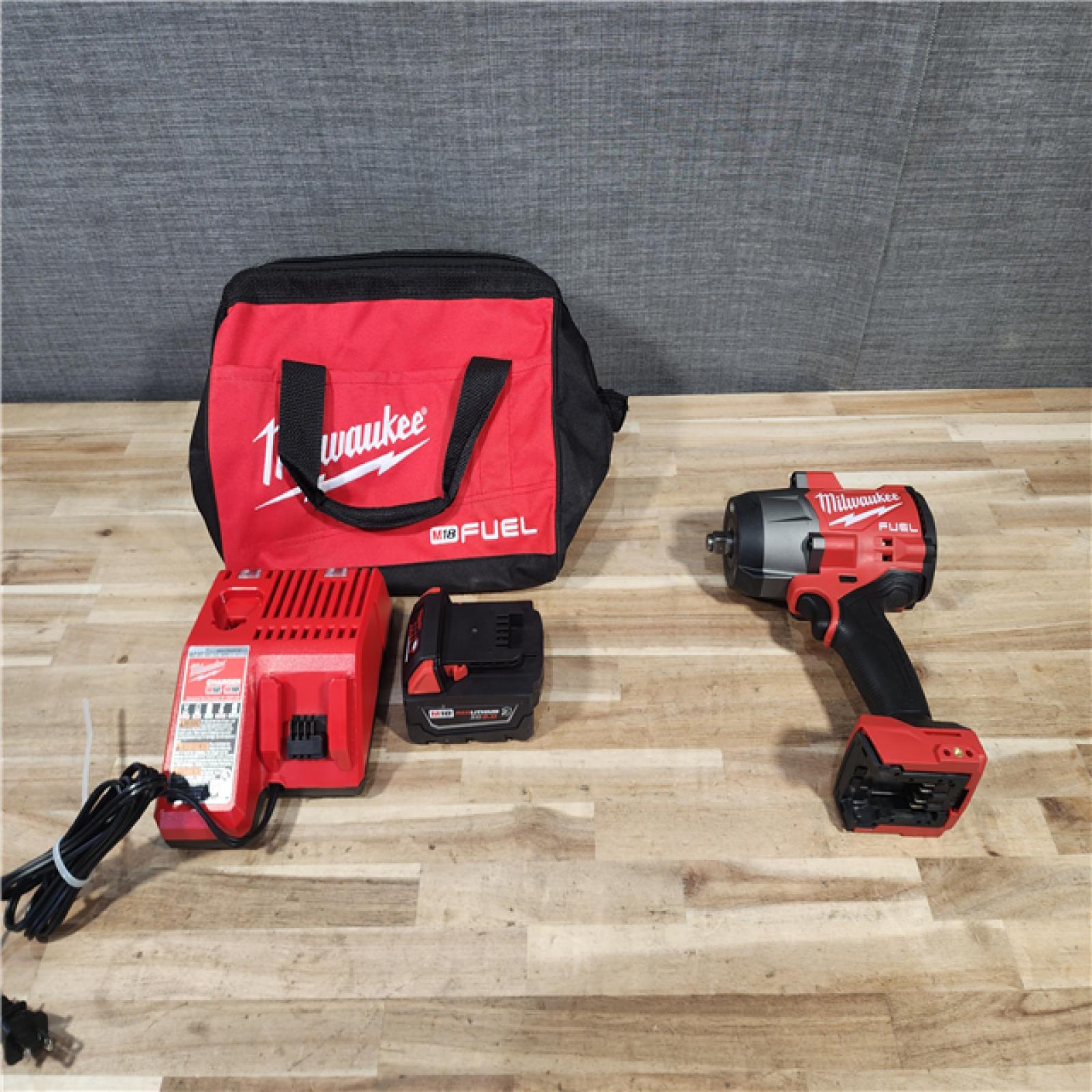 HOUSTON LOCATION - AS-IS (APPEARS LIKE NEW) Milwaukee FUEL 18V Lithium-Ion Brushless Cordless 1/2 in. Impact Wrench w/Friction Ring Kit