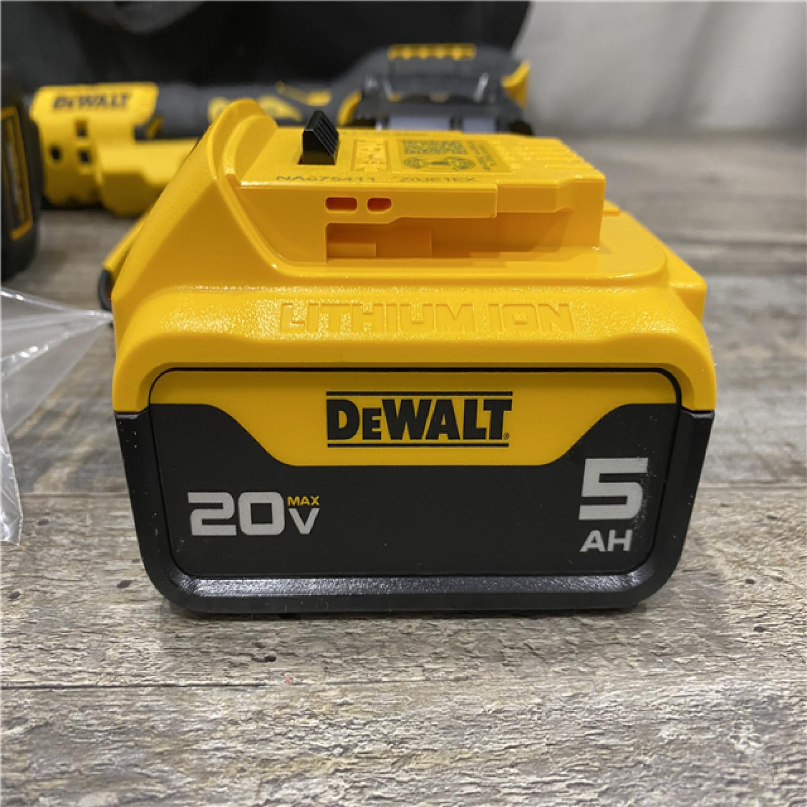 AS-IS DEWALT 20V Lithium-Ion Cordless 2-Tool Combo Kit