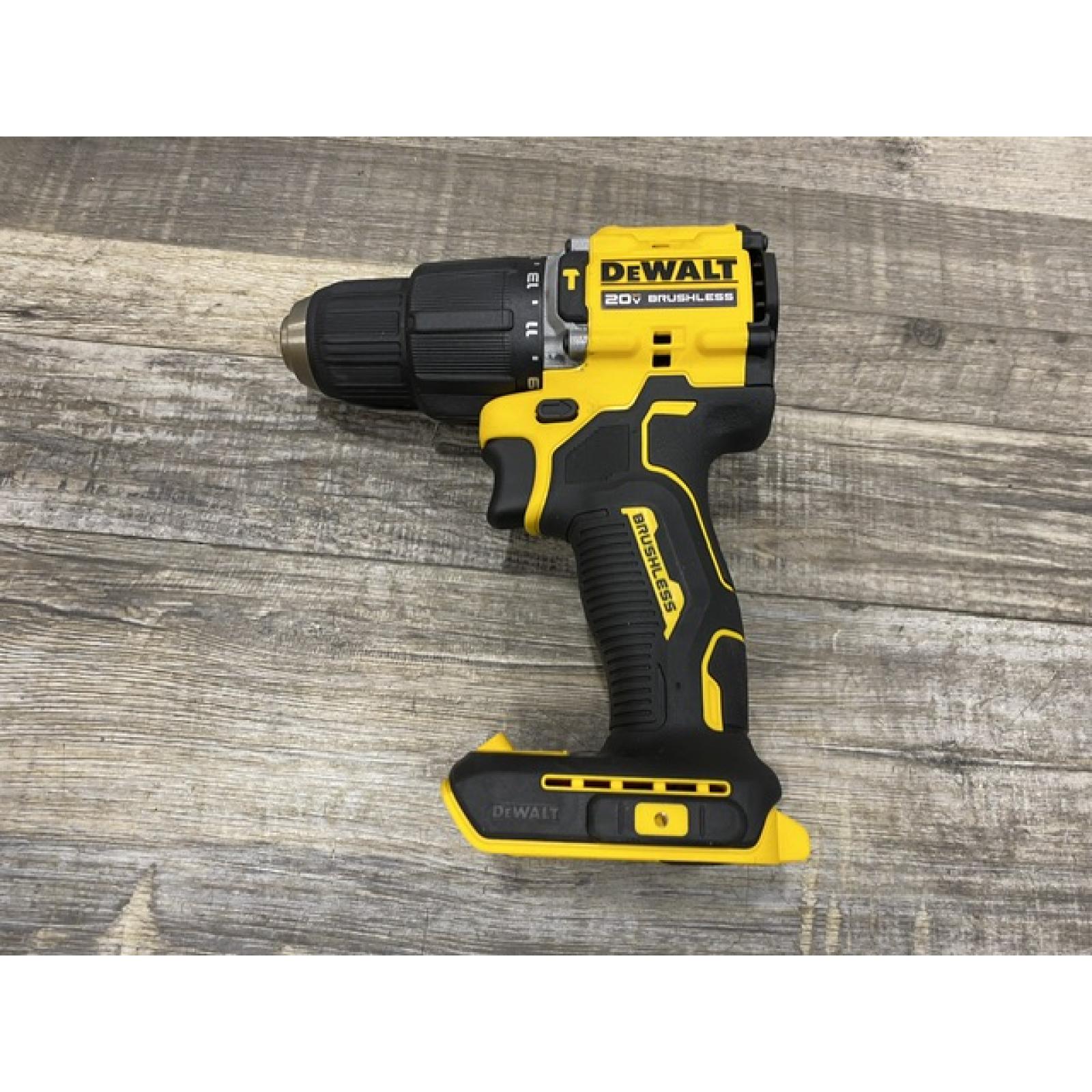 AS-IS DEWALT ATOMIC 20V Cordless 1/2 in. Compact Hammer Drill Kit