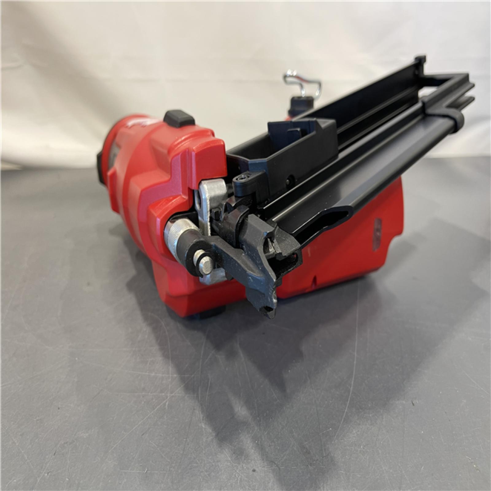 AS-IS - Milwaukee M18 FUEL 3-1/2 in.18-Volt 21-Degree Lithium-Ion Brushless Cordless Framing Nailer