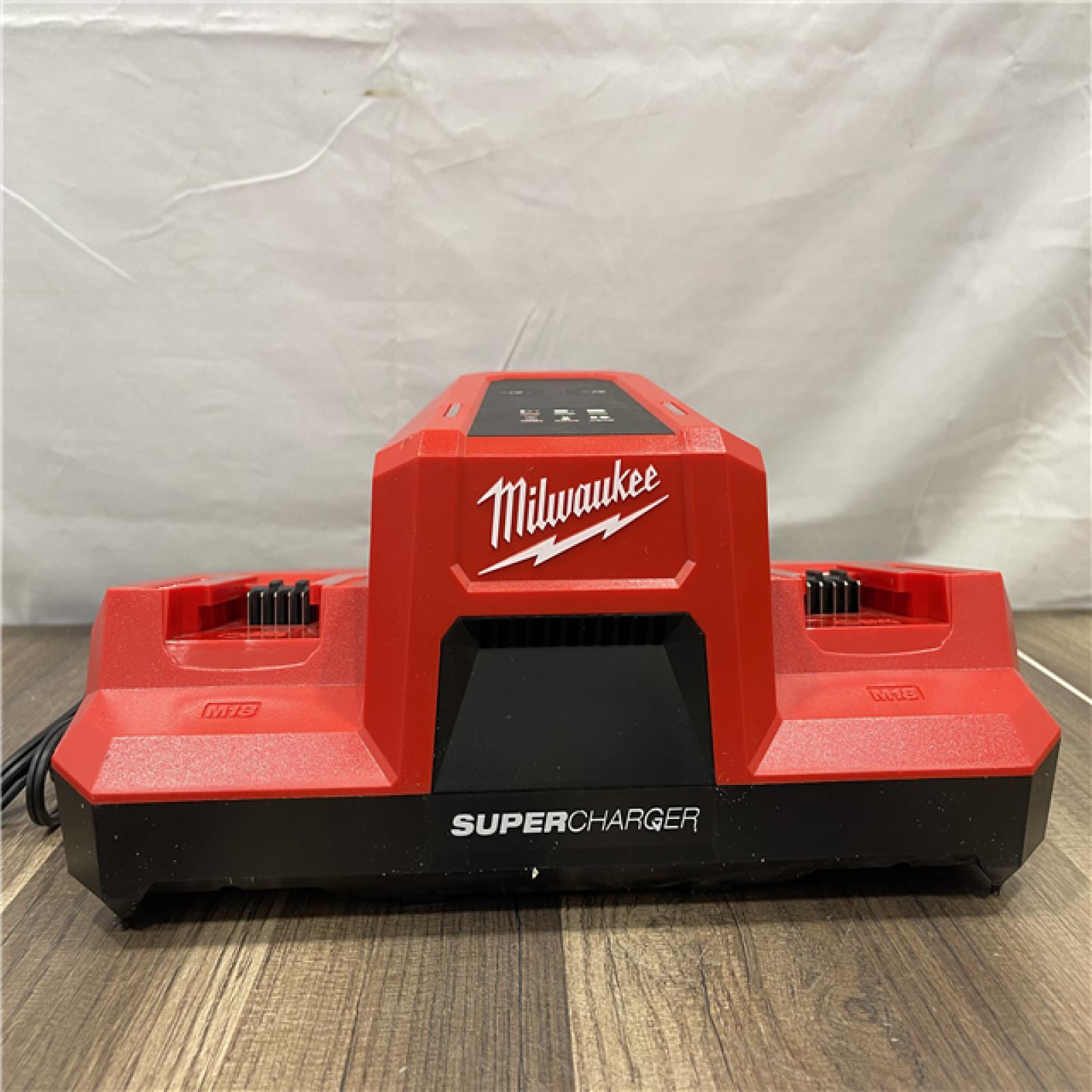AS-IS Milwaukee  18V Lithium-Ion REDLITHIUM FORGE 8.0 Ah Battery Pack with 18V Dual Bay Simultaneous Super Charger