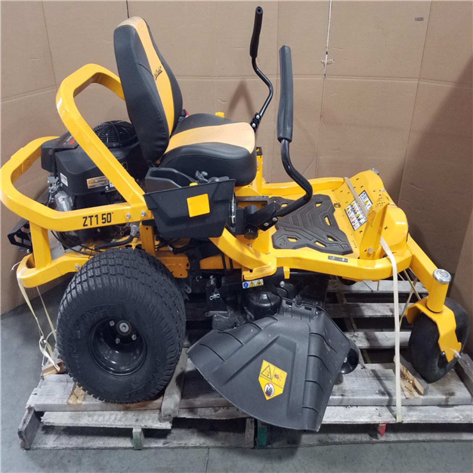 CALIFORNIA AS-IS ULTIMA Z11 RIDING MOWER