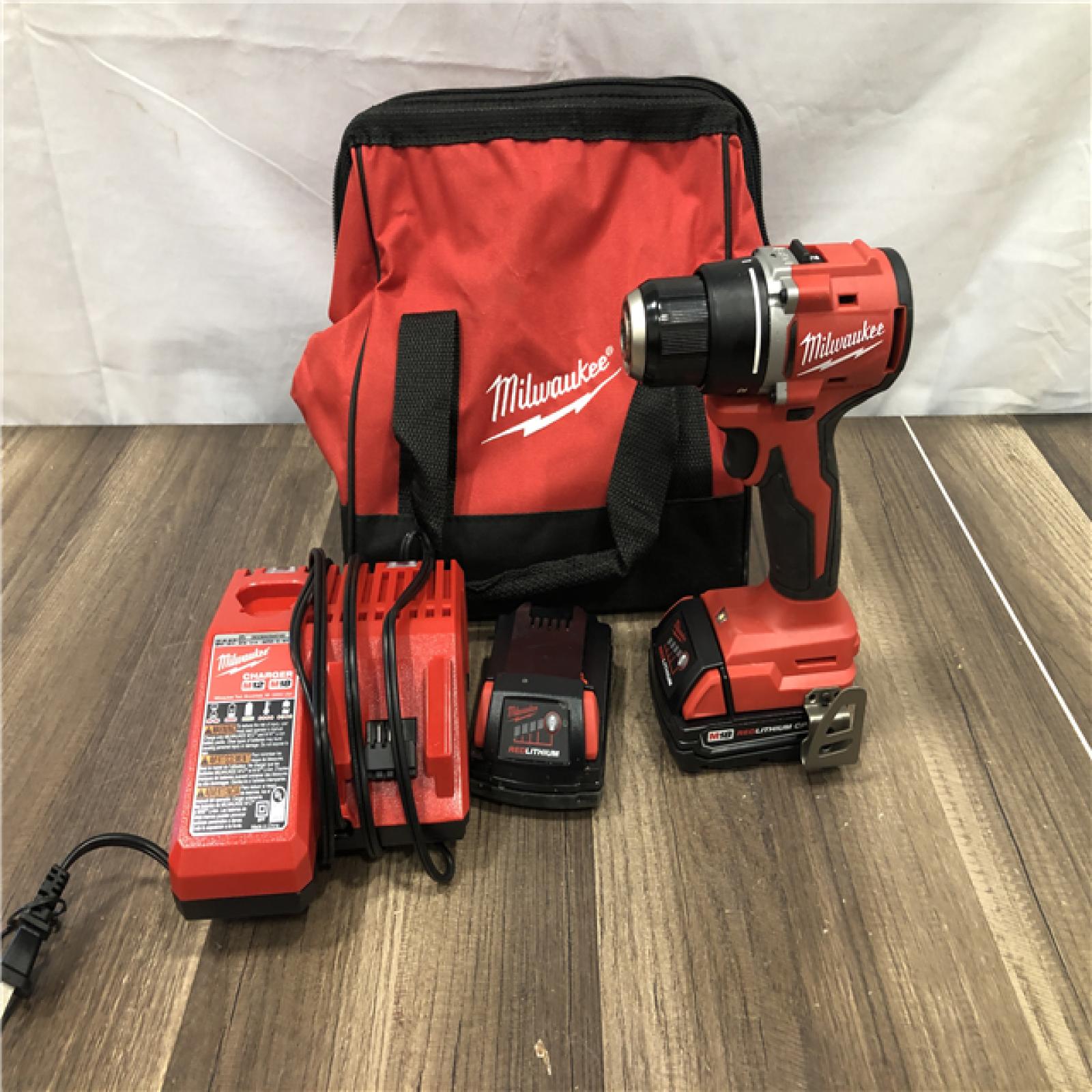 AS-IS Milwaukee 18V Lithium-Ion Brushless Cordless 1/2 in. Compact Drill/Driver Kit