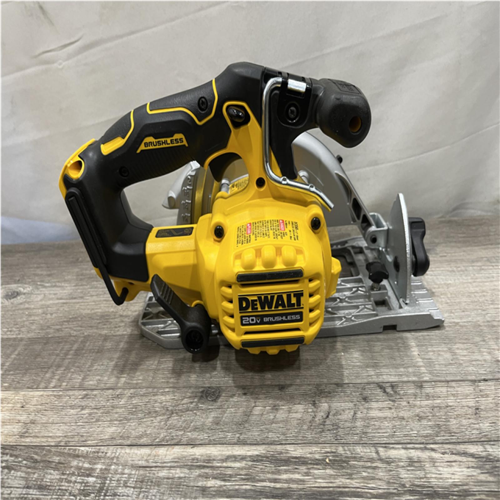 AS-IS DEWALT 20V MAX Cordless Brushless 6-1/2 in. Sidewinder Style Circular Saw (Tool Only)
