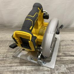 AS-IS DEWALT 20-Volt MAX 7-1/4 in. Cordless Circular Saw (Tool Only)