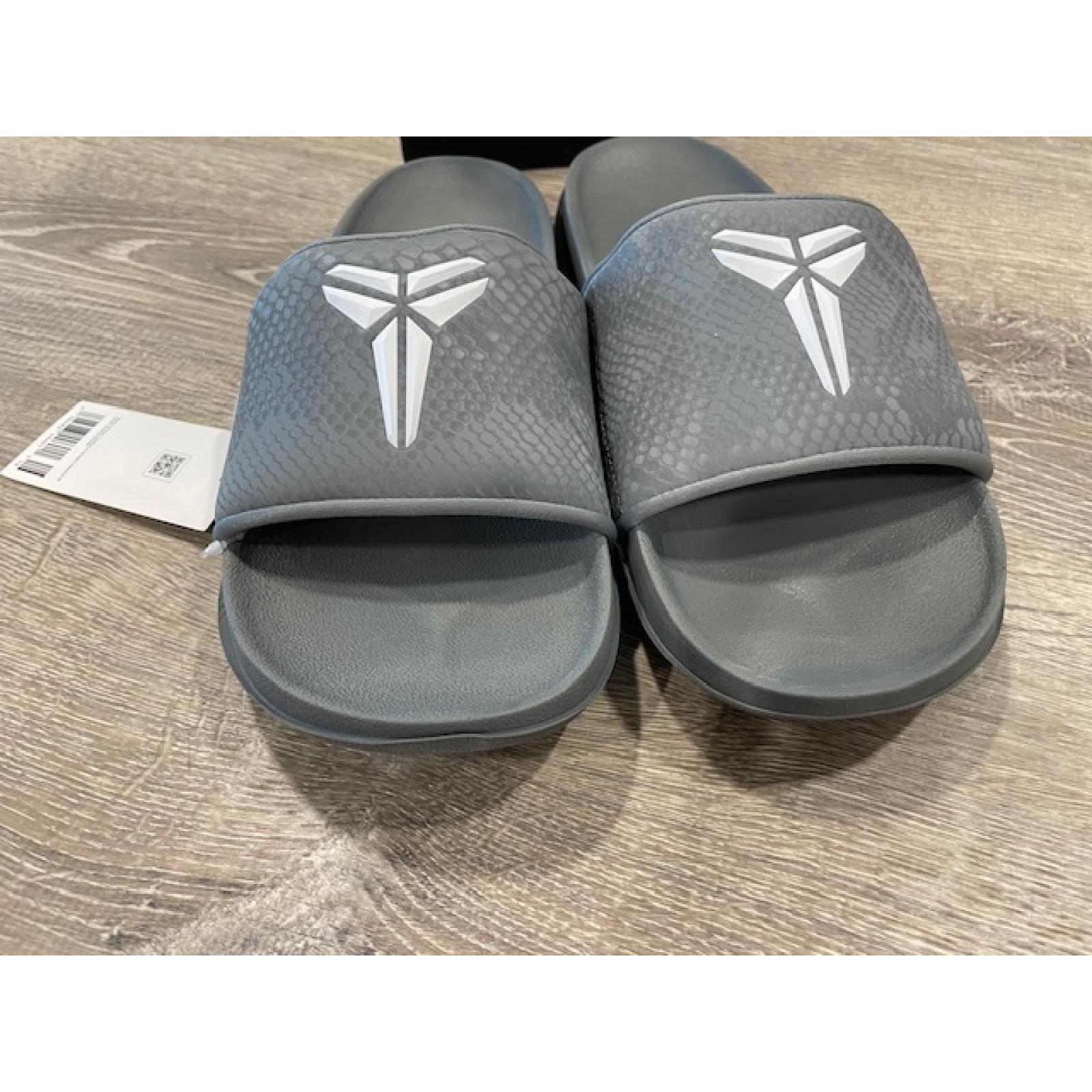 Nike Kobe Offcourt - Gray - SZ 10