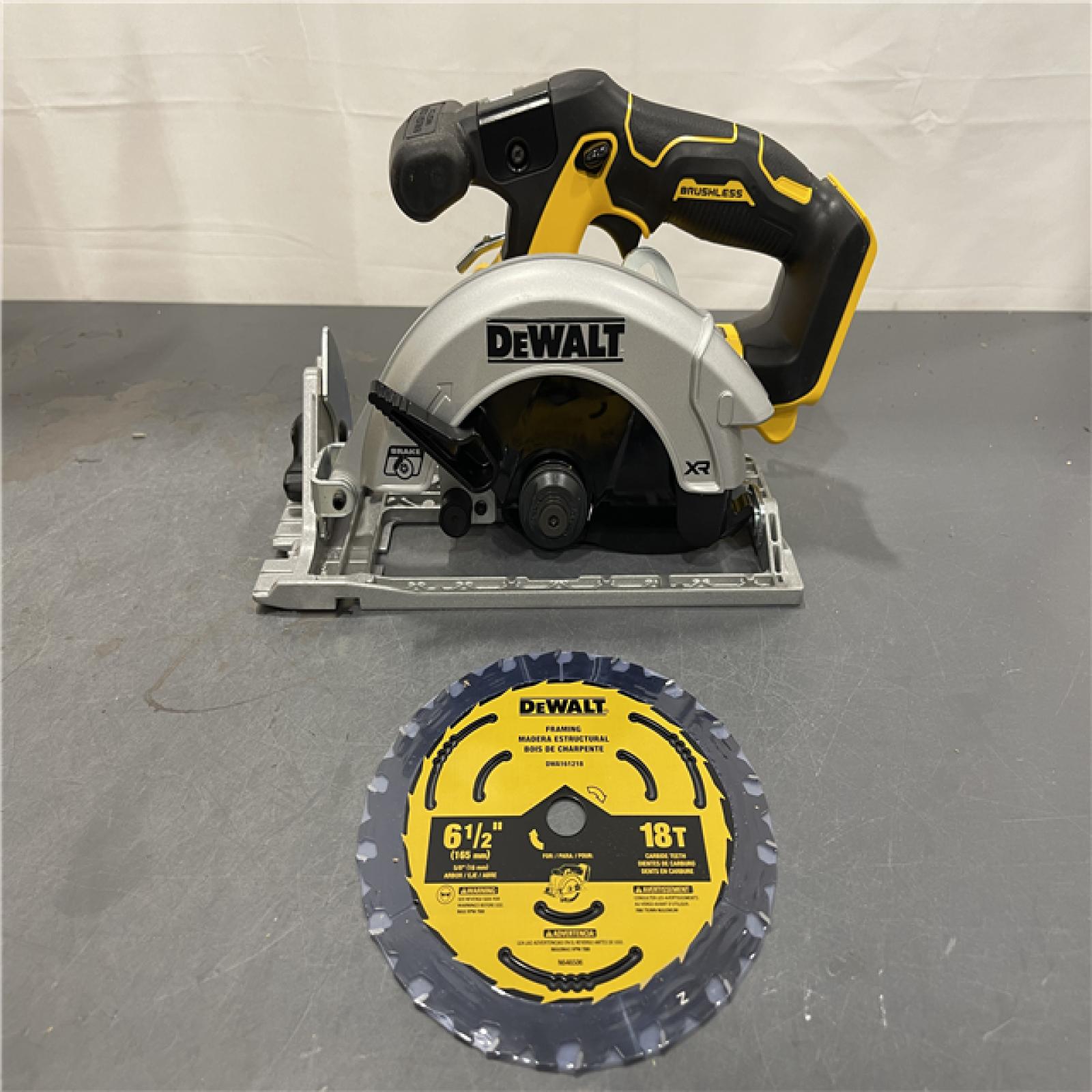 AS-IS - DeWALT 20V MAX Cordless Brushless 6-1/2 in. Sidewinder Style Circular Saw