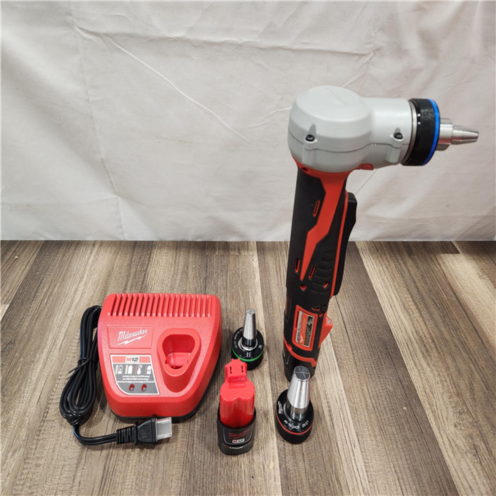 AS-IS- Milwaukee M12 12V Lithium-Ion Cordless PEX Expansion Tool Kit with (2) 1.5 Ah Batteries  (3) Expansion Heads and Hard Case