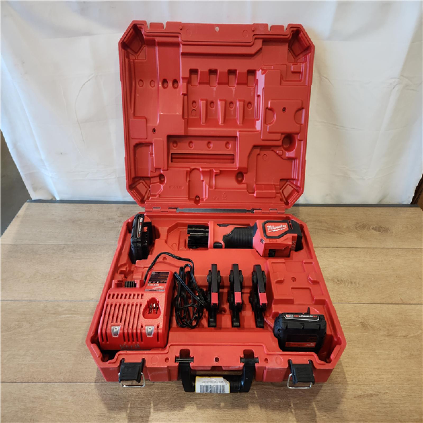 AS-IS- MILWAUKEE M18 Short Throw Press Tool Kit with PEX Crimp Jaws