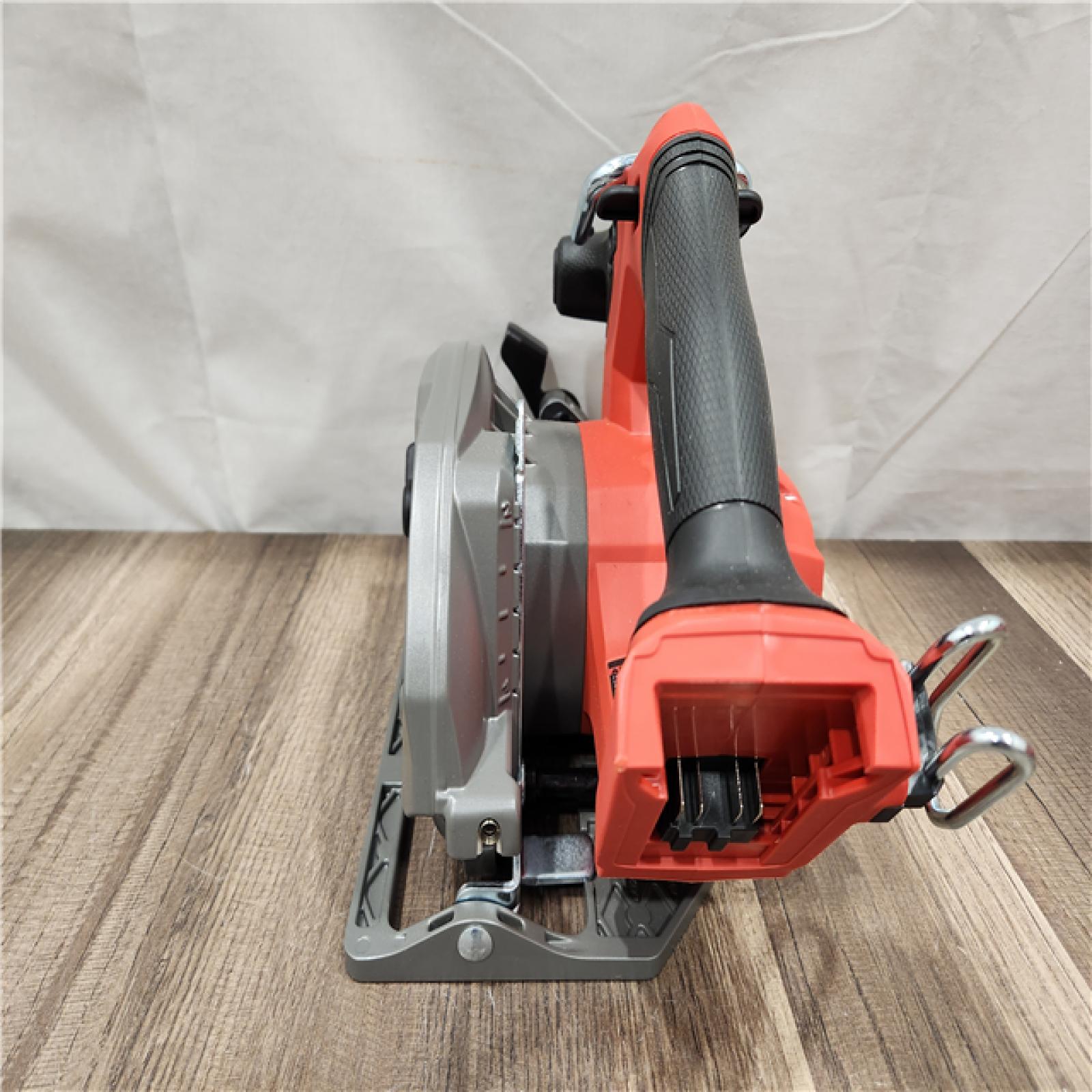 AS-IS- Milwaukee M18 FUEL 18V Lithium-Ion Brushless Cordless 6-1/2 in. Circular Saw (Tool-Only)
