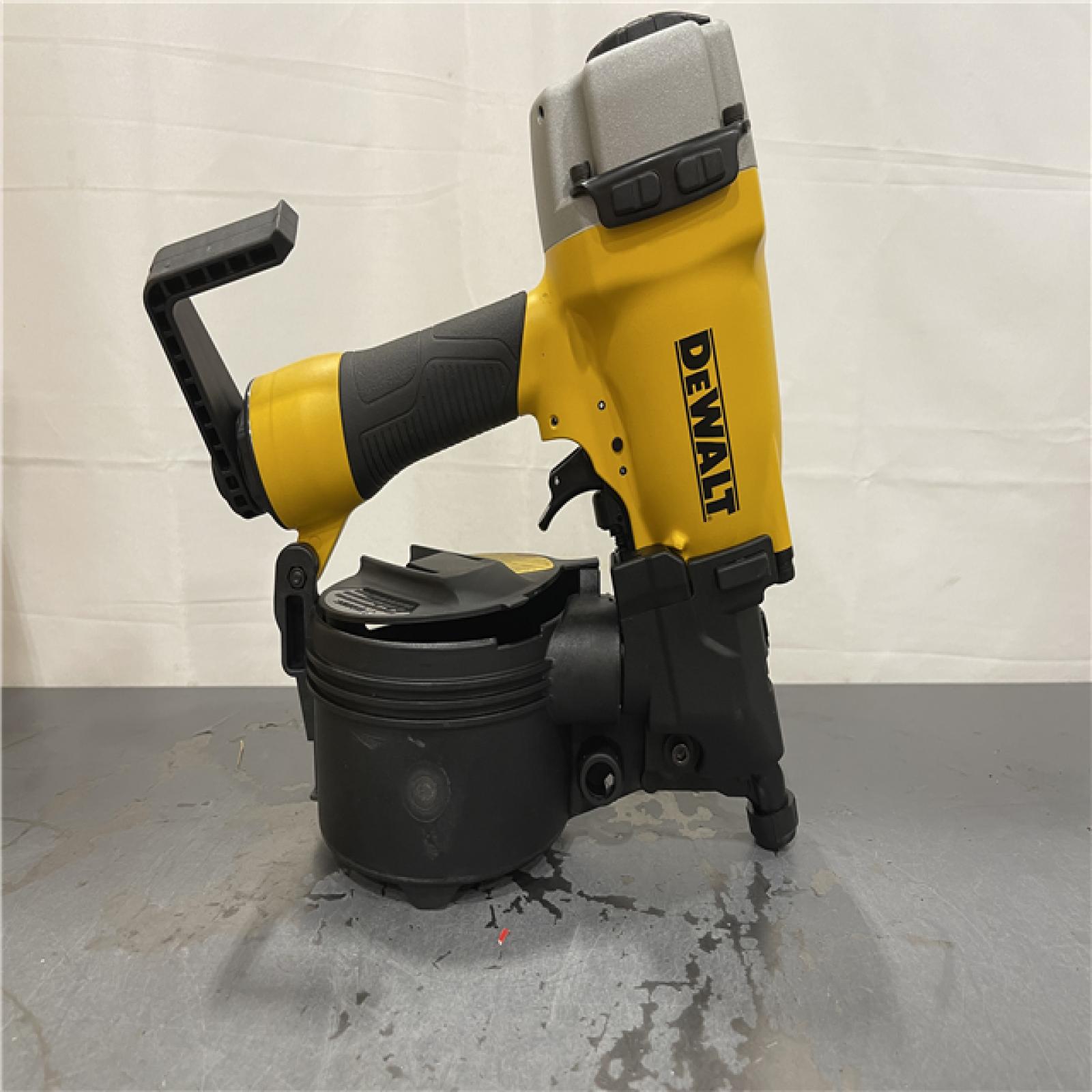AS-IS - DeWalt Pneumatic 15-Degree Coil Corded Siding Nailer