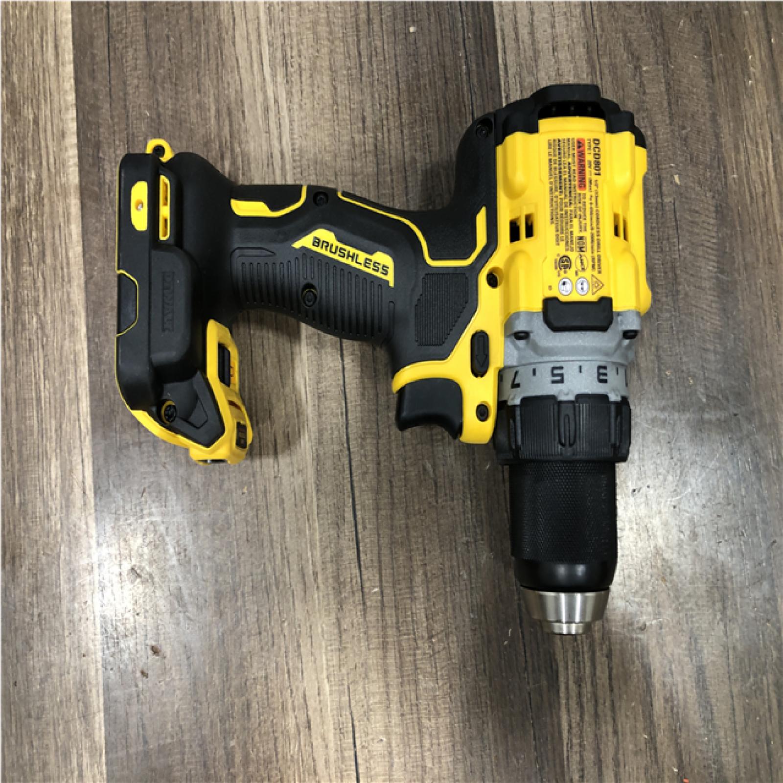 AS-IS DEWALT 20V XR Lithium-Ion Cordless Brushless 1/2 in. Drill/Driver Kit