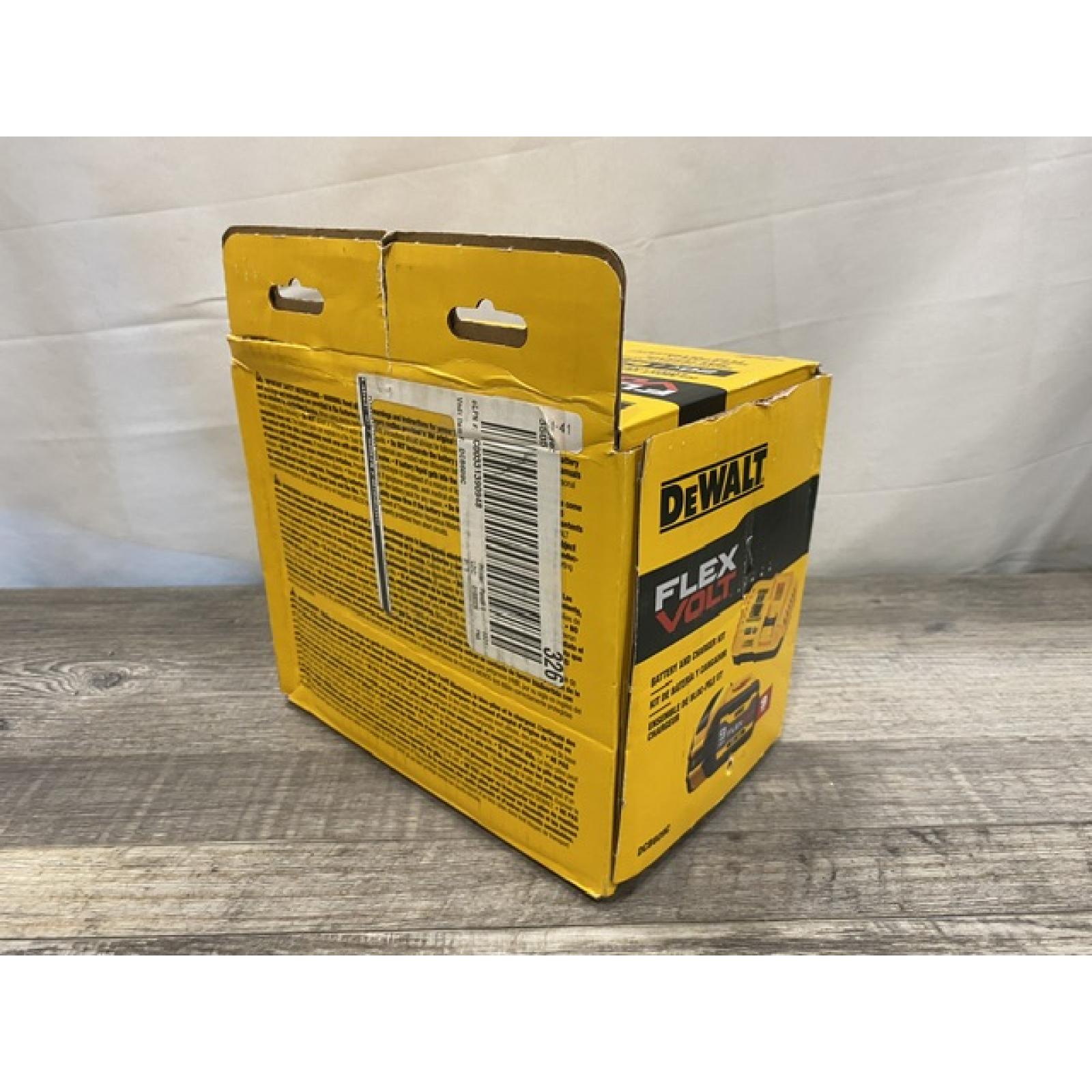 NEW - DEWALT 20V/60V MAX FLEXVOLT Lithium-Ion 9.0Ah Battery and Charger Starter Kit