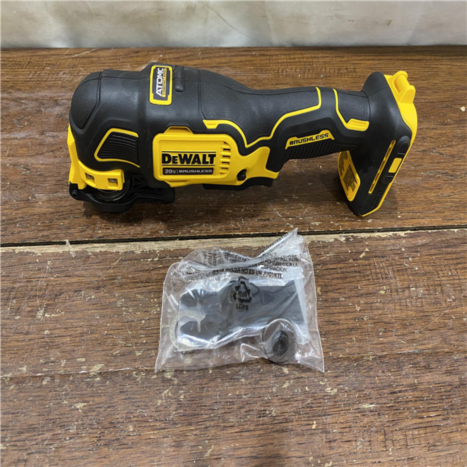 AS-IS DEWALT ATOMIC 20V MAX Cordless Brushless Oscillating Multi Tool (Tool Only)