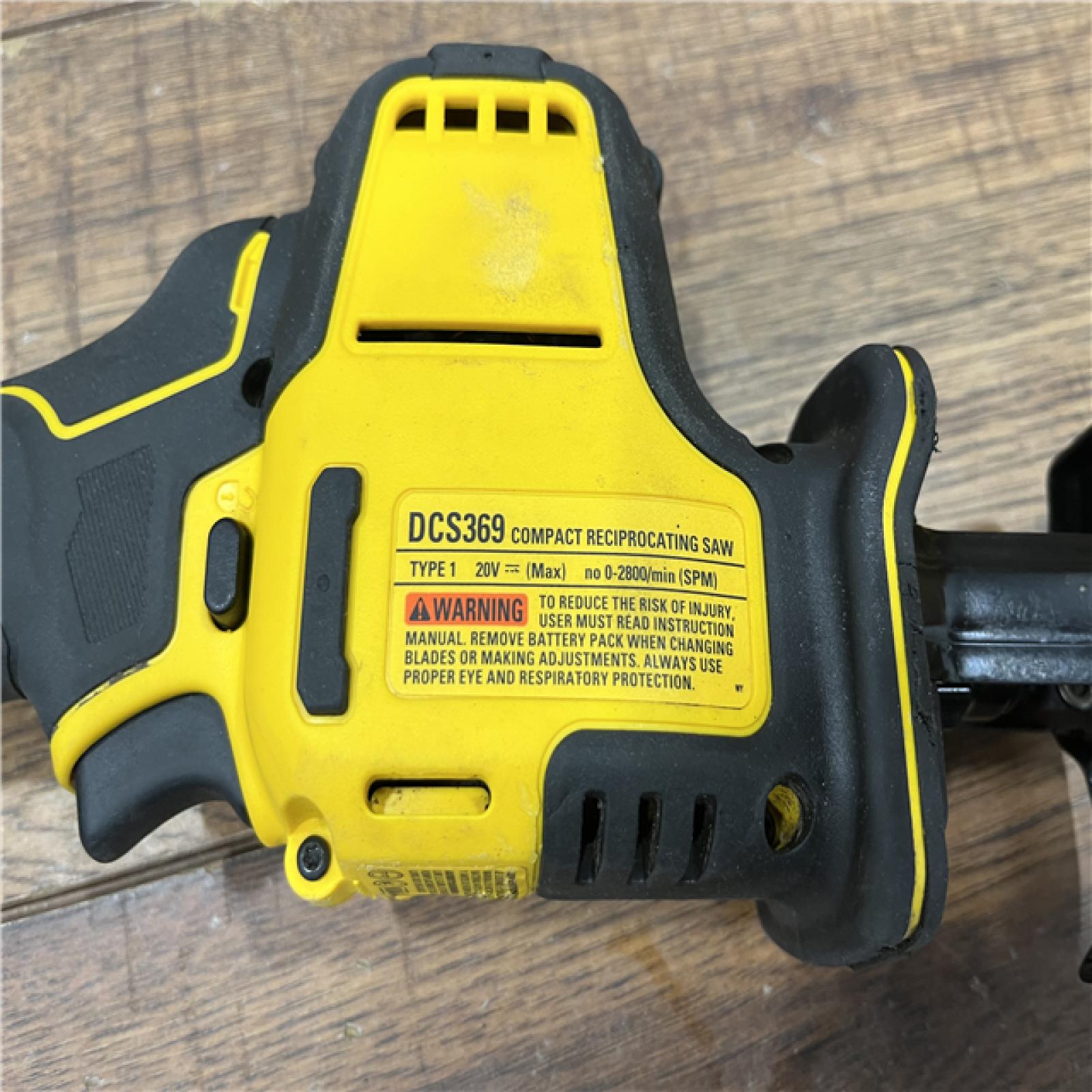 AS-IS Dewalt DCS369B ATOMIC 20V MAX Cordless One-Handed Reciprocating Saw (Tool Only)