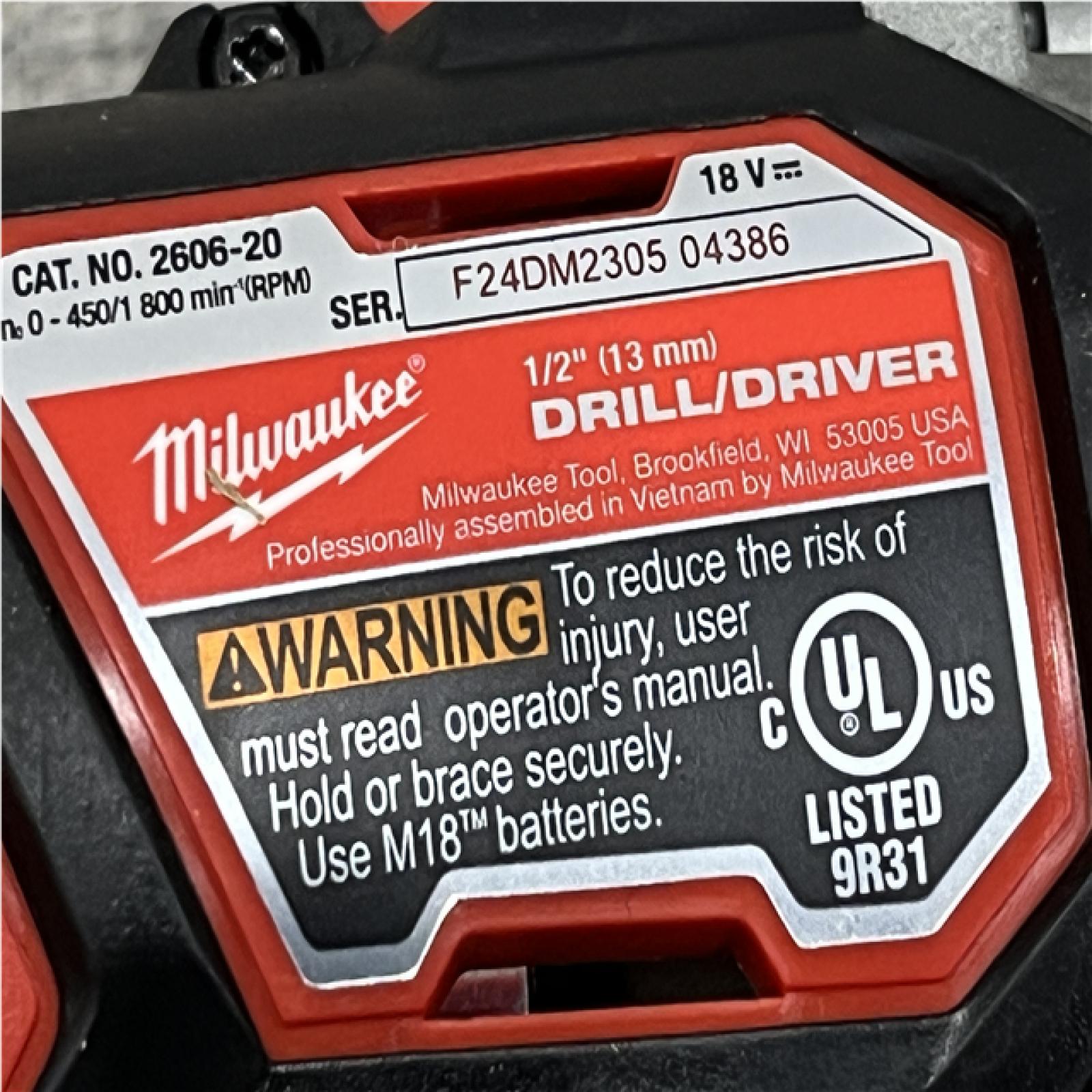 AS-IS Milwaukee 18V Lithium-Ion Cordless Drill Driver/Impact Driver Combo Kit