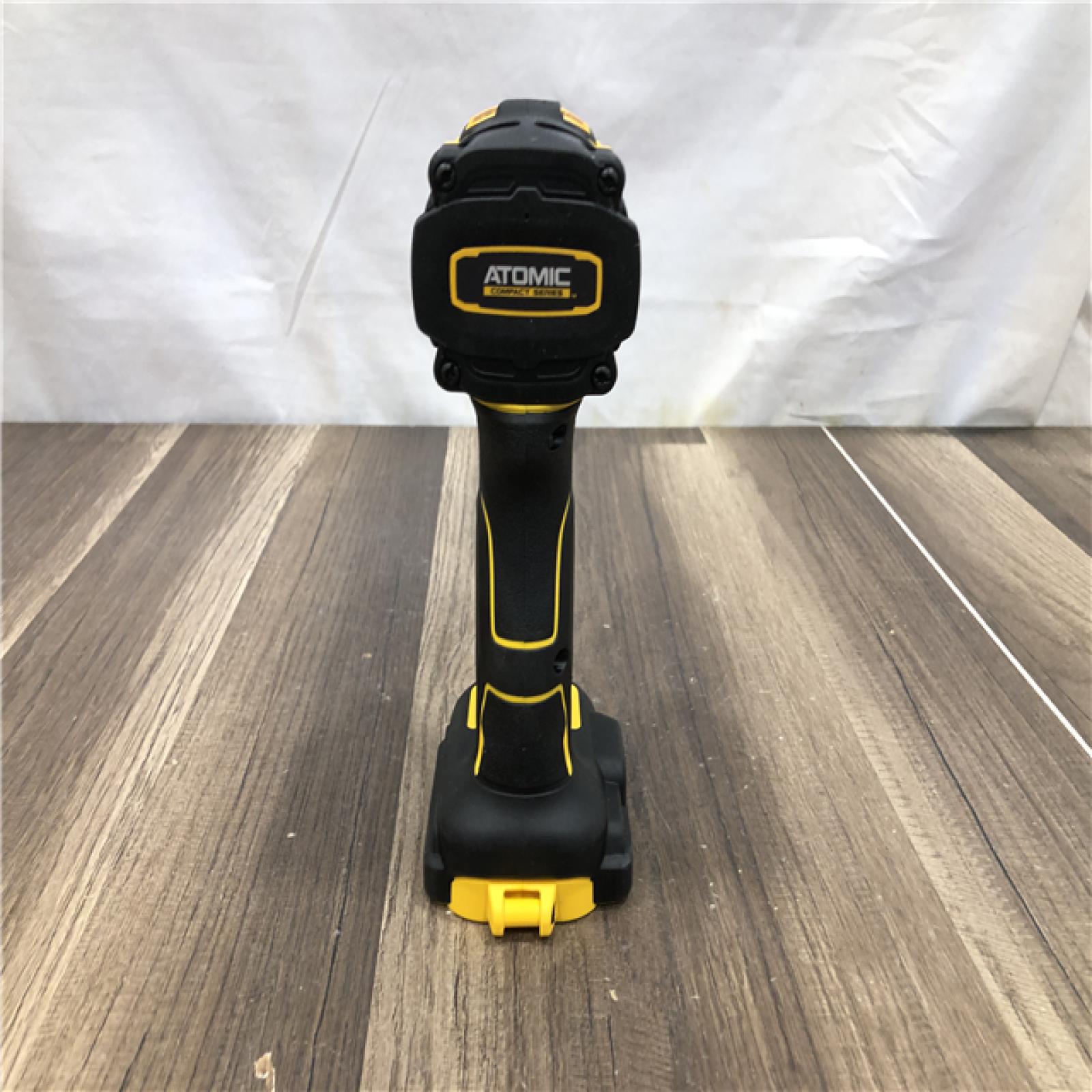AS-IS DEWALT ATOMIC 20V MAX Lithium-Ion Cordless 1/4 in. Brushless Impact Driver Kit