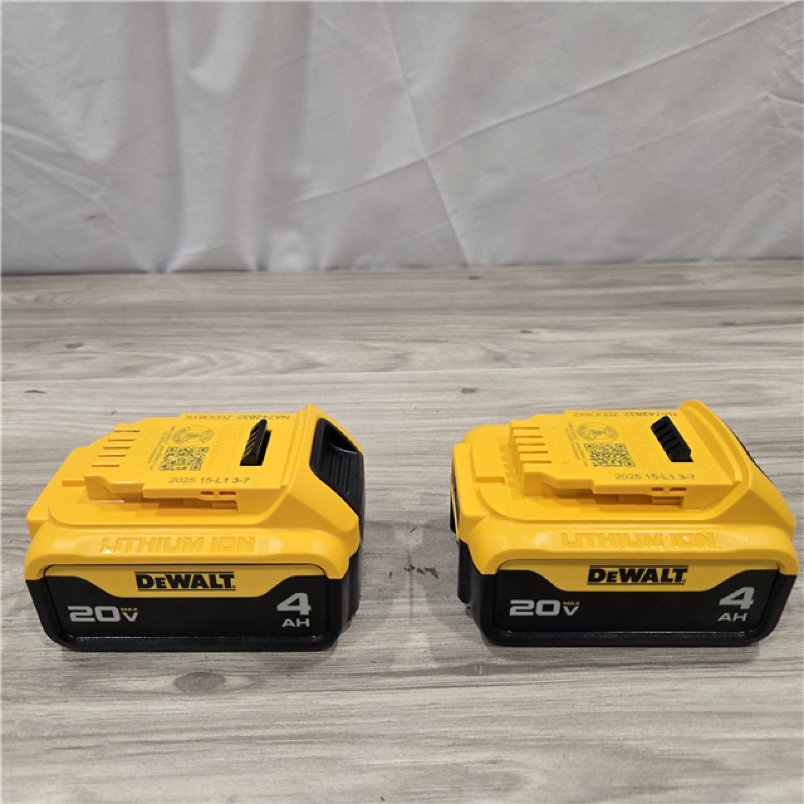 AS-IS DEWALT 20V MAX XR 4 Ah Li-Ion Battery (2 Pc) DCB204-2