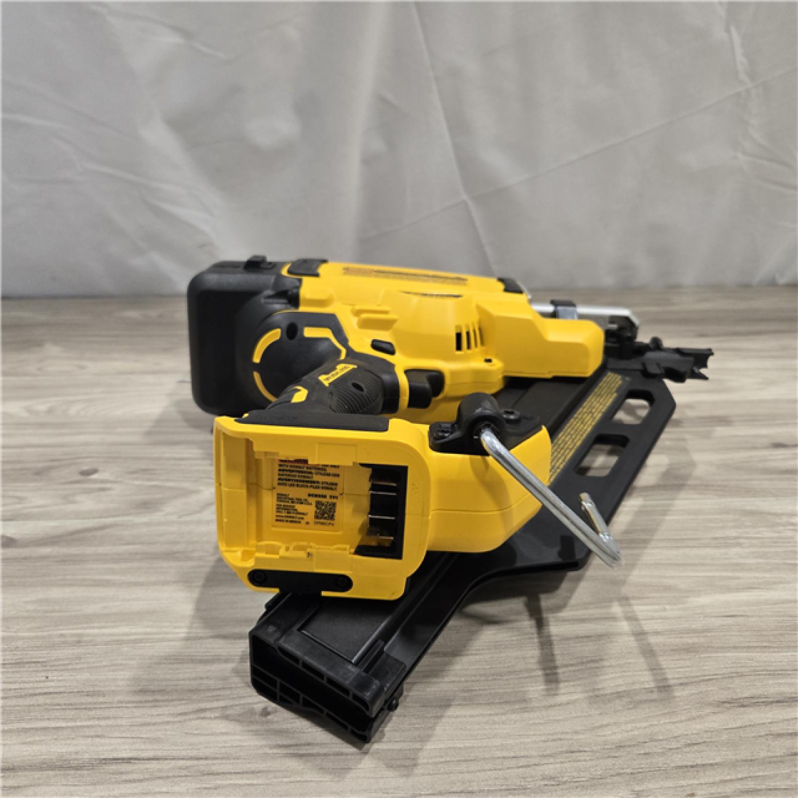 AS-IS DEWALT 20V 30 Degree Cordless Framing Nailer (Tool-Only)