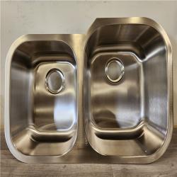 Phoenix Location NEW Seasons Stainless Steel Undermount 31.5 18G Double Bowl Offset Sink Pallet (14 Total) (SEALED)