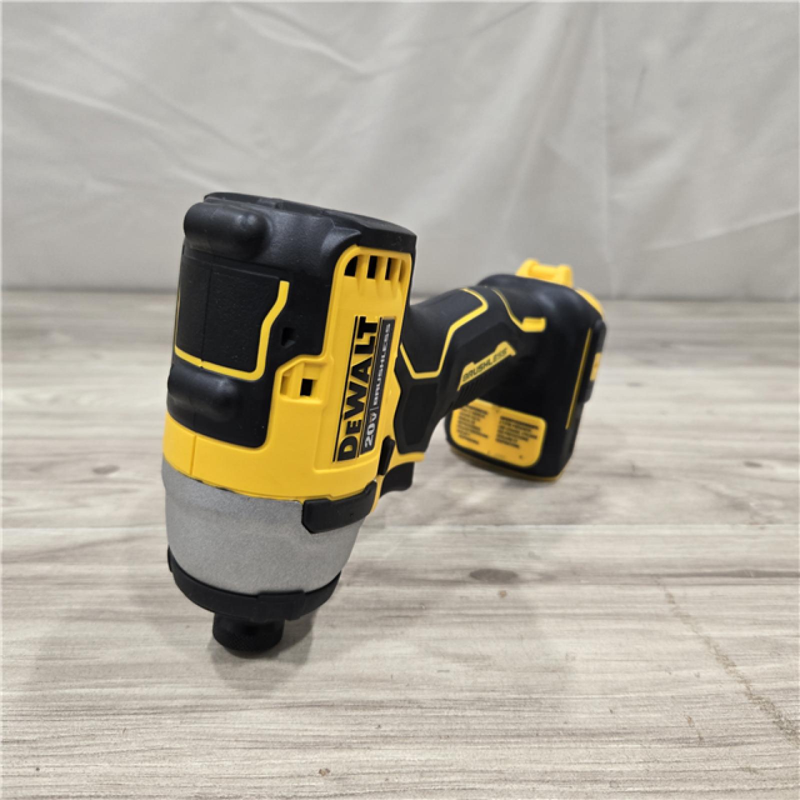 AS-IS DeWALT ATOMIC 20V MAX Cordless Compact Impact Driver Kit