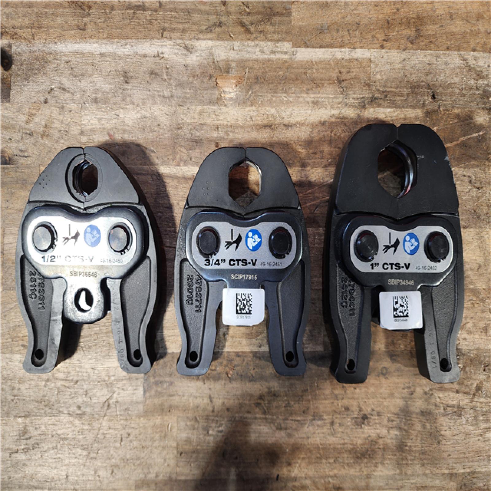 HOUSTON LOCATION - AS-IS MILWAUKEE 12-Volt Lithium-Ion Force Logic Cordless Press Tool Kit