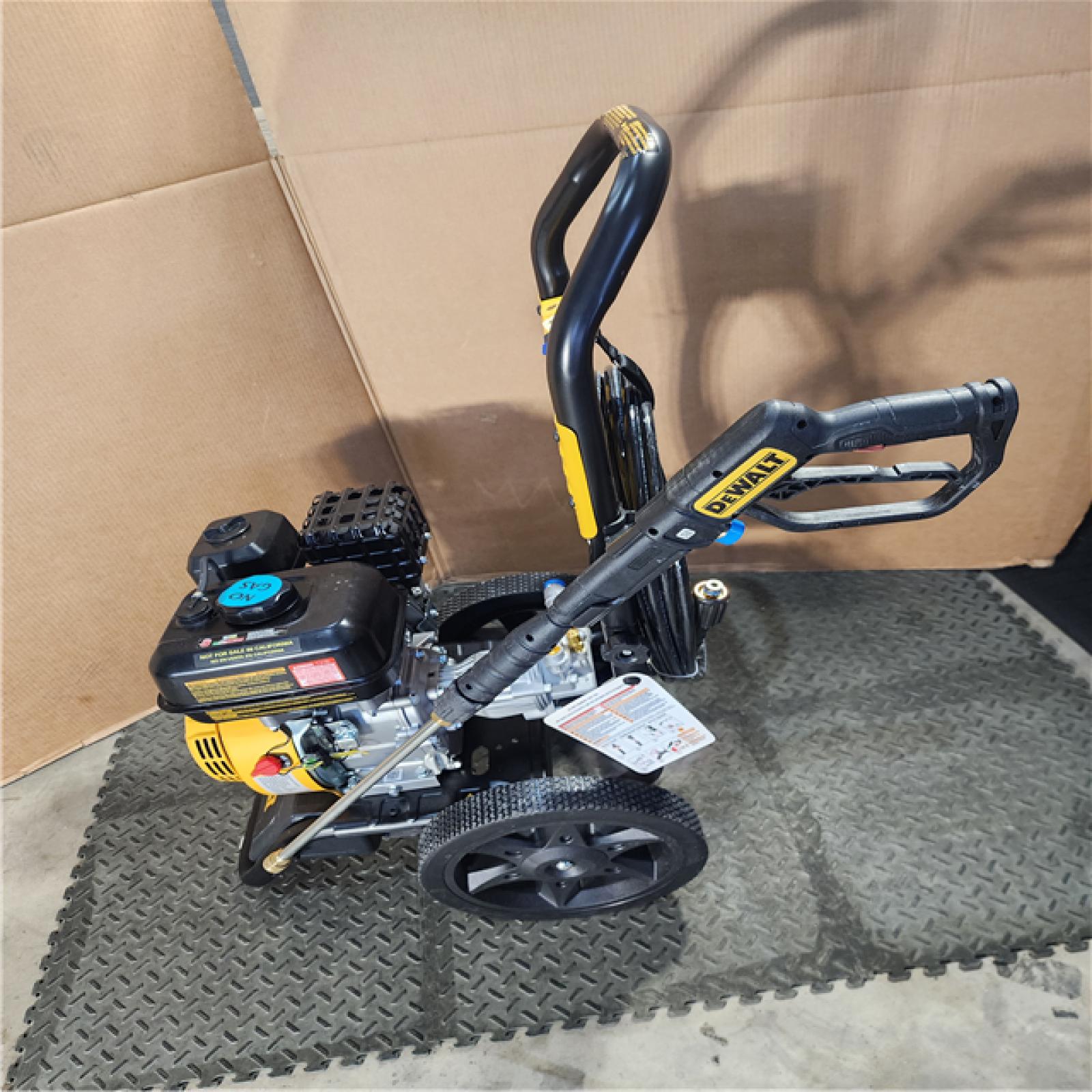 HOUSTON LOCATION - AS-IS DEWALT 3400 PSI 2.5 GPM Gas Cold Water Pressure Washer with 208cc Engine