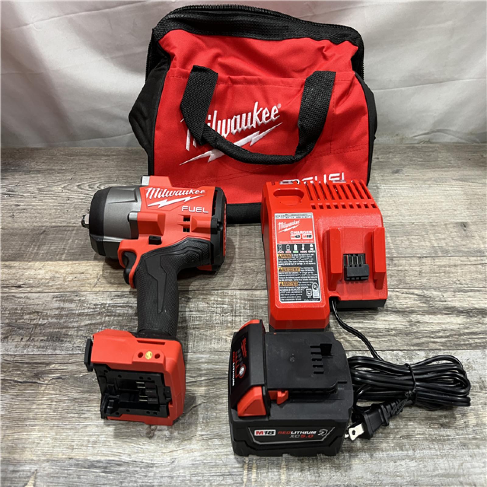 AS-IS Milwaukee FUEL 18V Lithium-Ion Brushless Cordless 1/2 in. Impact Wrench w/Friction Ring Kit