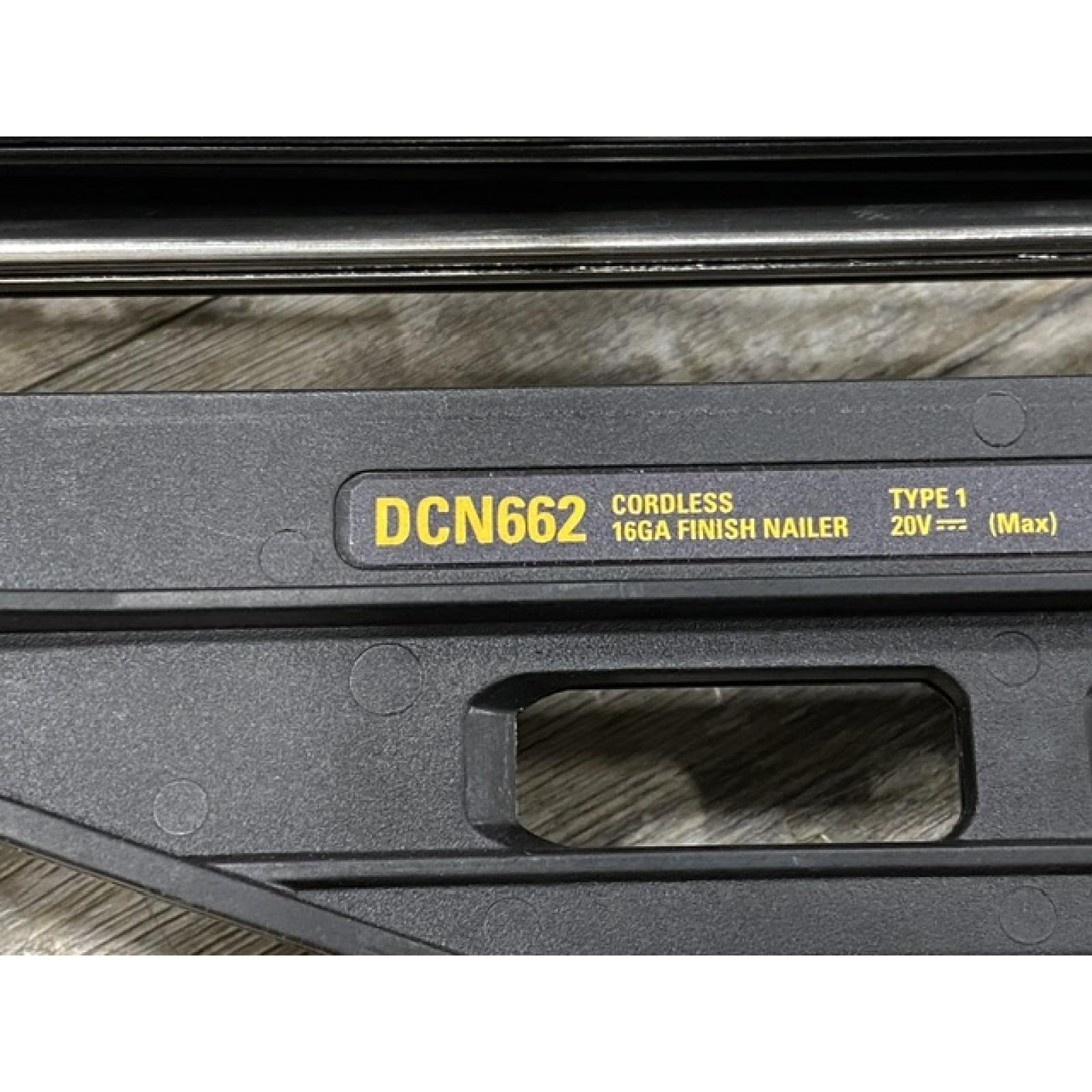 AS-IS DEWALT 20V MAX XR 16-Gauge Lithium-Ion Cordless Finish Nailer (Tool Only)