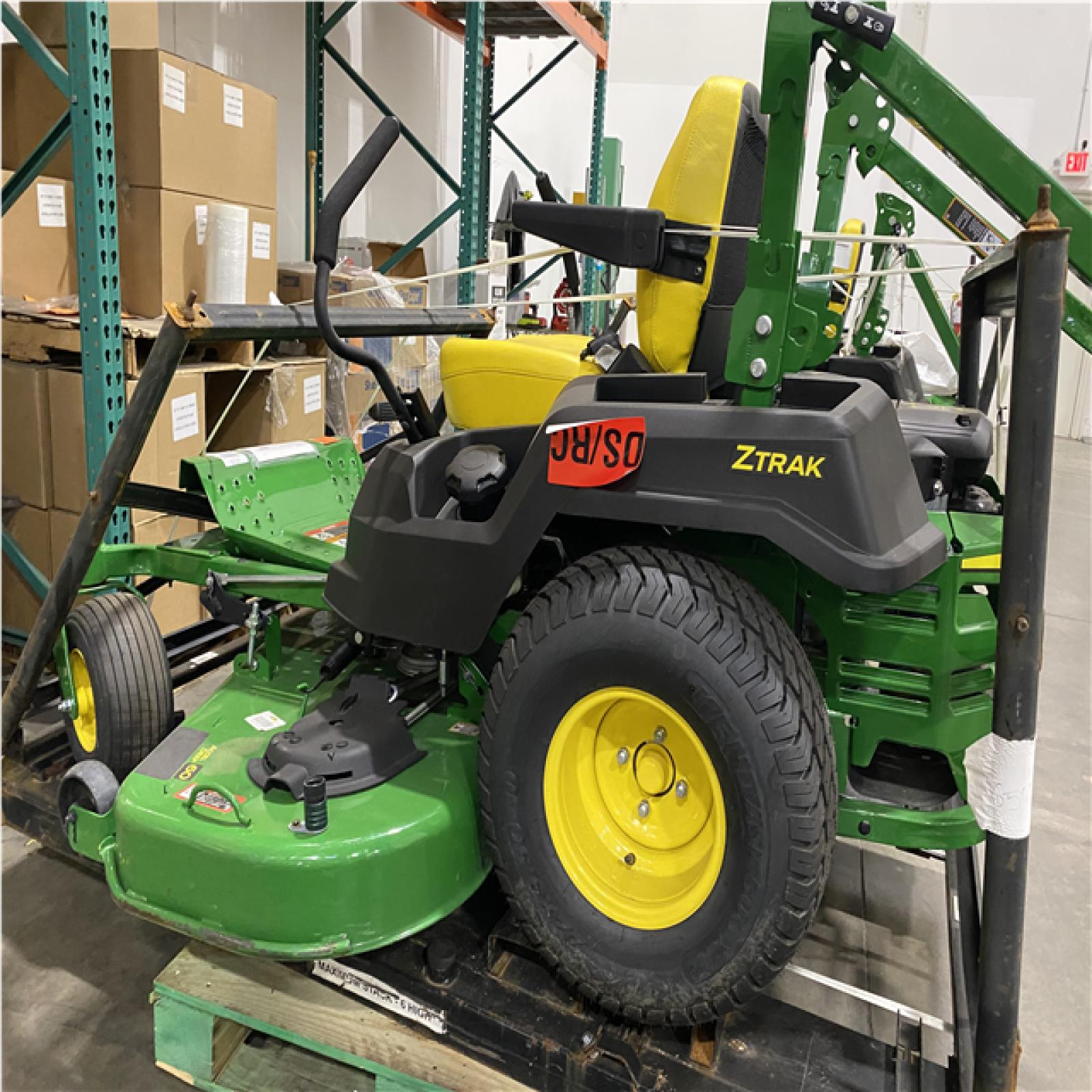 Dallas Location - As-Is John Deere Z515E ZTrak#8482 48-in 24 -HP V-twin Gas