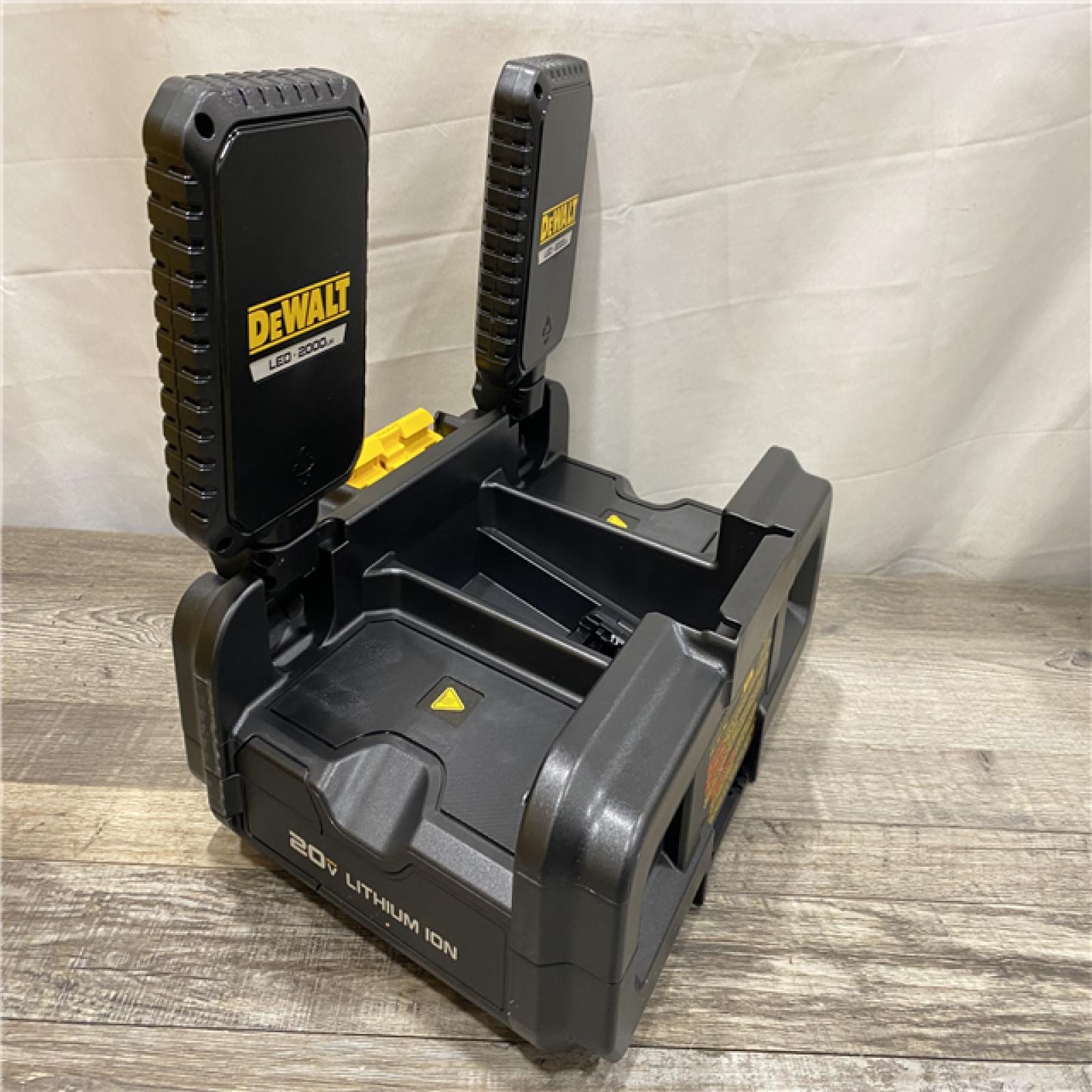 AS-IS DEWALT Tough System 2.0 Flex Volt 20V/60V Cordless LED Adjustable Work Light