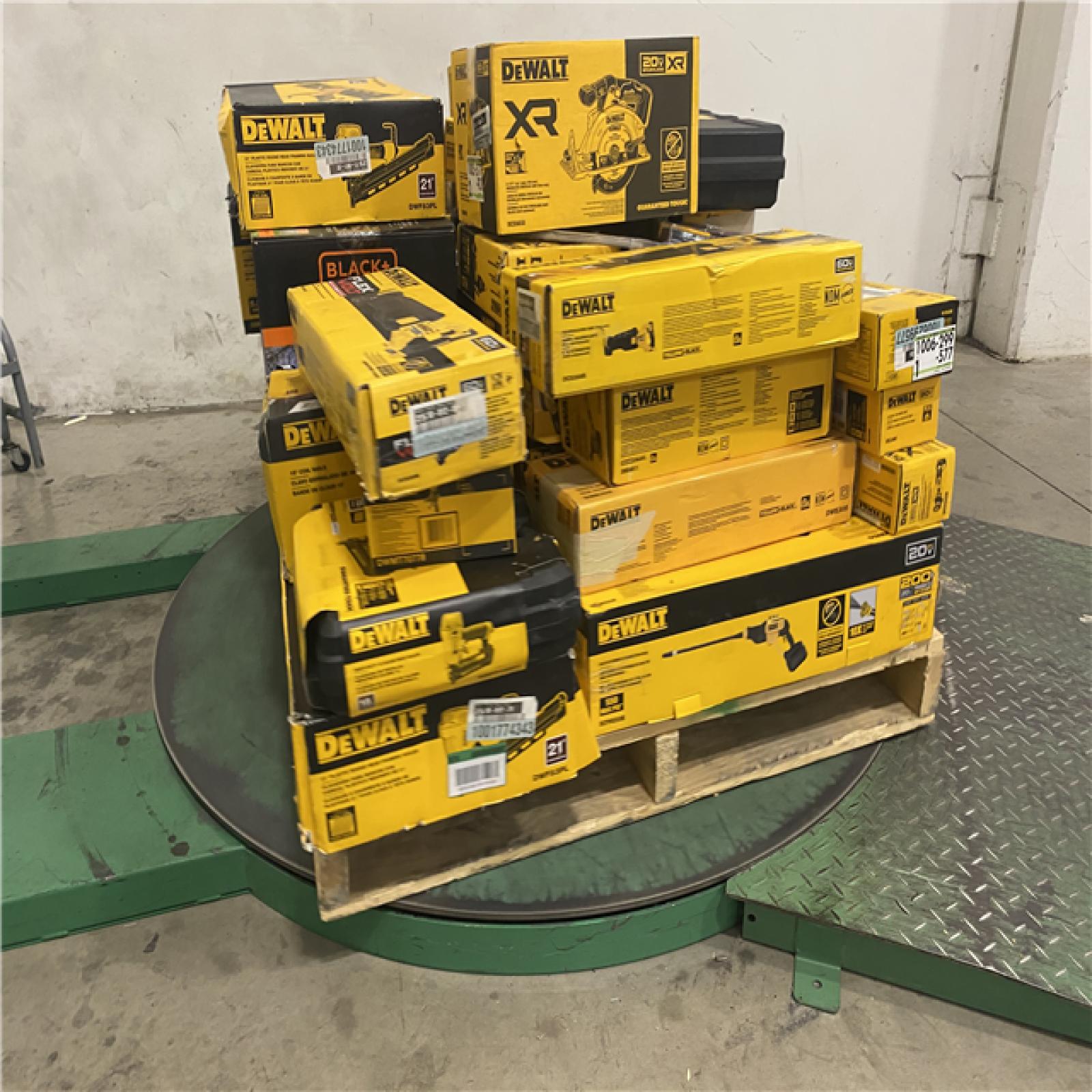 Dallas Location - As-Is DEWALT Tool Pallet