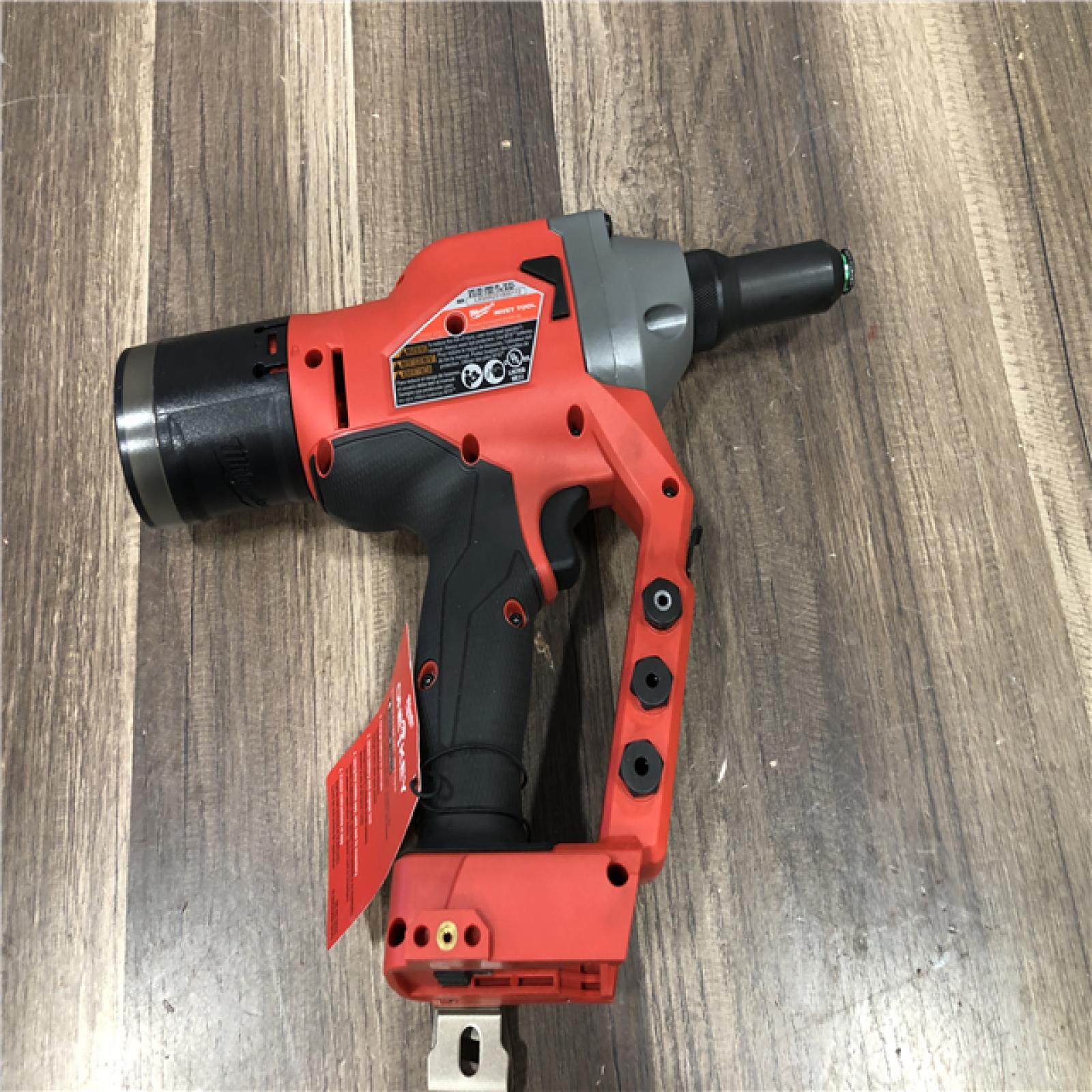 AS-IS Milwaukee M18 FUEL ONE-KEY 18-Volt Lithium-Ion Cordless Rivet Tool (Tool-Only)
