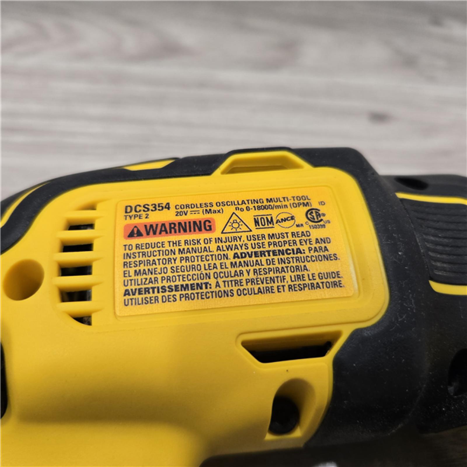 AS-IS DEWALT ATOMIC 20V MAX Cordless Oscillating Multi Tool (Tool Only)