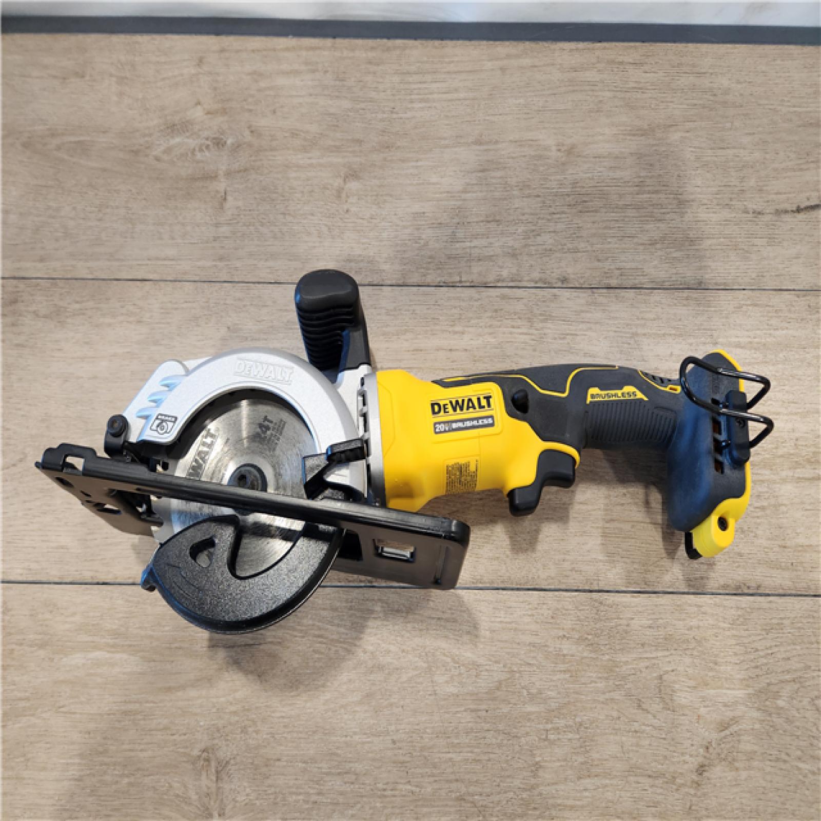 AS-IS- DEWALT ATOMIC 20V MAX Cordless Brushless 4-1/2 in. Circular Saw (Tool Only)