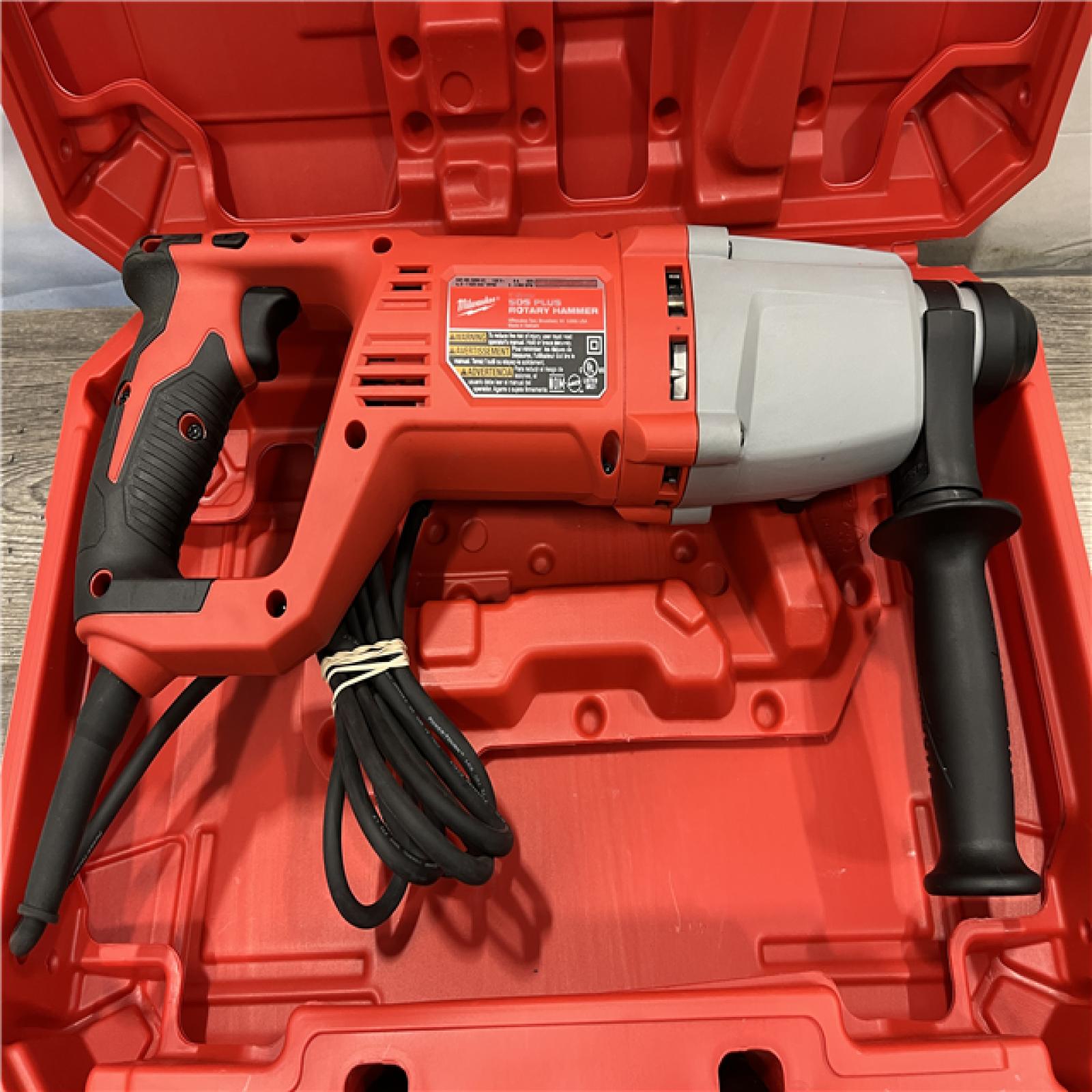AS-IS Milwaukee 8 Amp Corded 1 in. SDS D-Handle Rotary Hammer