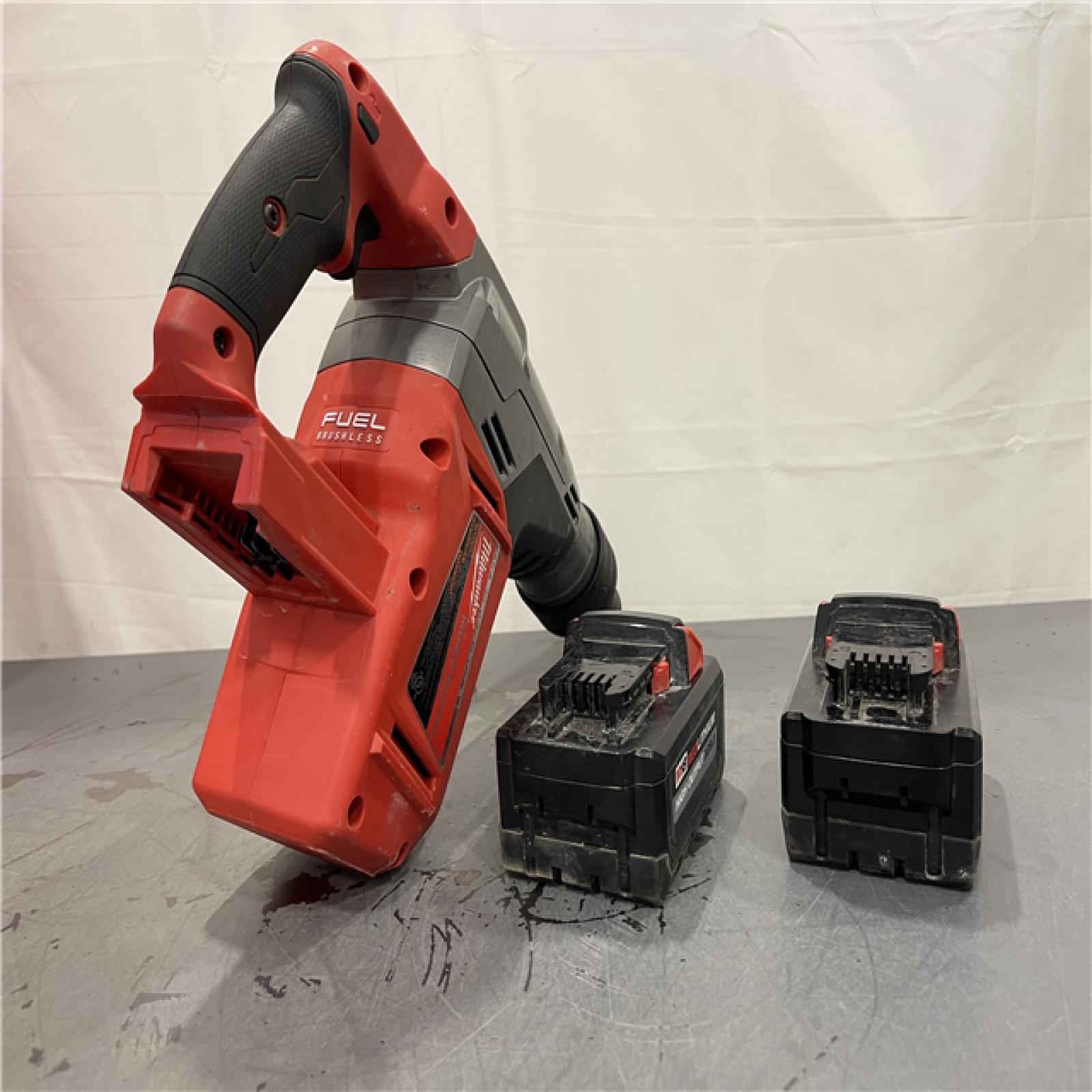 AS-IS - Milwaukee M18 FUEL 18V Lithium-Ion Brushless Cordless 1-9/16 in. SDS-Max Rotary Hammer Kit