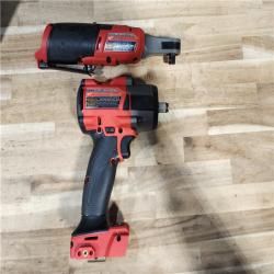 HOUSTON LOCATION - AS-IS MILWAUKEE 2 TOOL COMBO KIT W/ (2) BATTERY & CHARGER