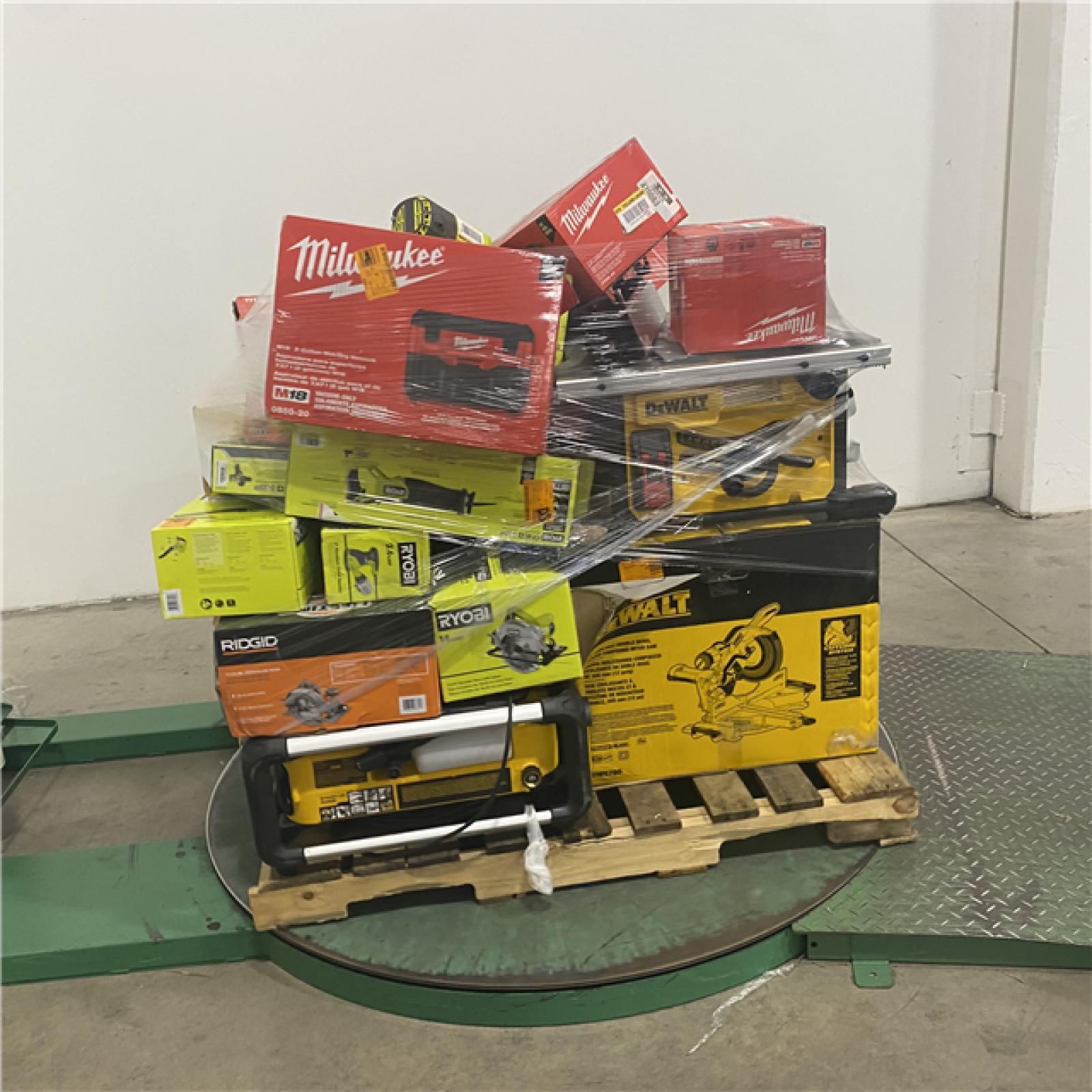 Dallas Location - As-Is Tool Pallet
