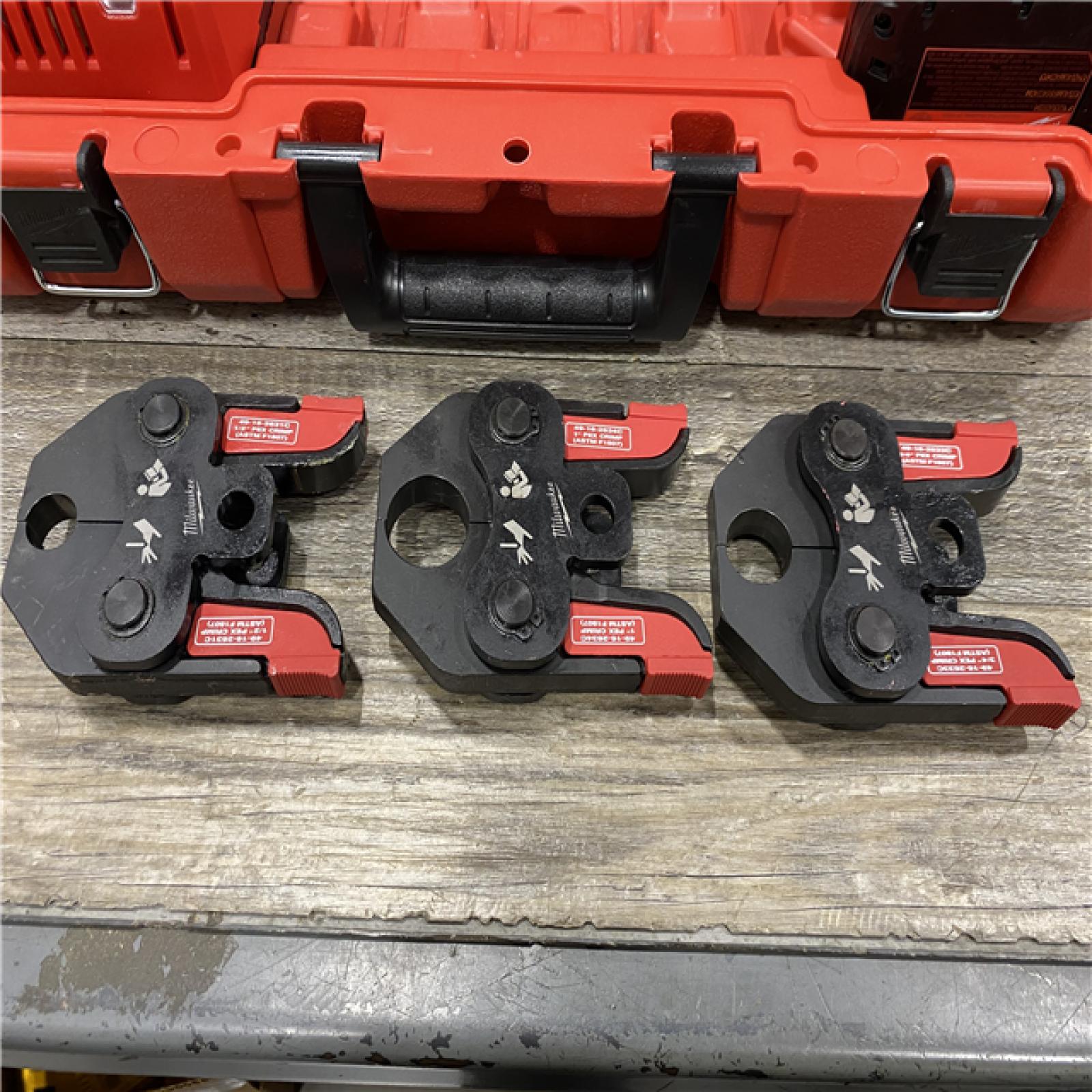 AS-IS Milwaukee 18V Lithium-Ion Cordless Short Throw Press Tool Kit