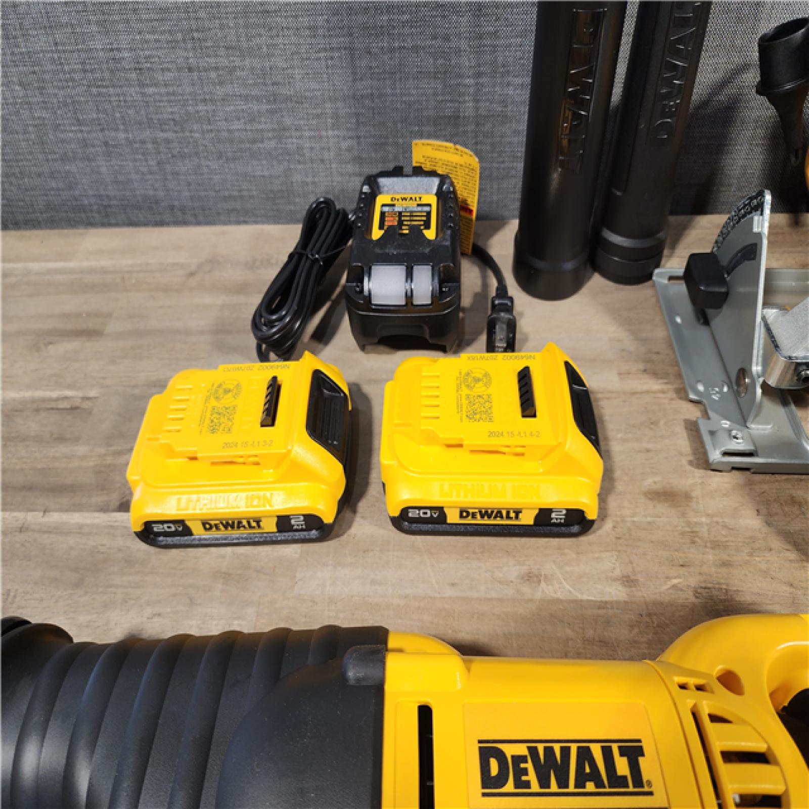 HOUSTON LOCATION - AS-IS (APPEARS LIKE NEW) DEWALT 20-Volt Max Lithium-Ion 10-Tool Cordless Combo Kit with Two 2.0 Ah Batteries, Charger and 2 Bags