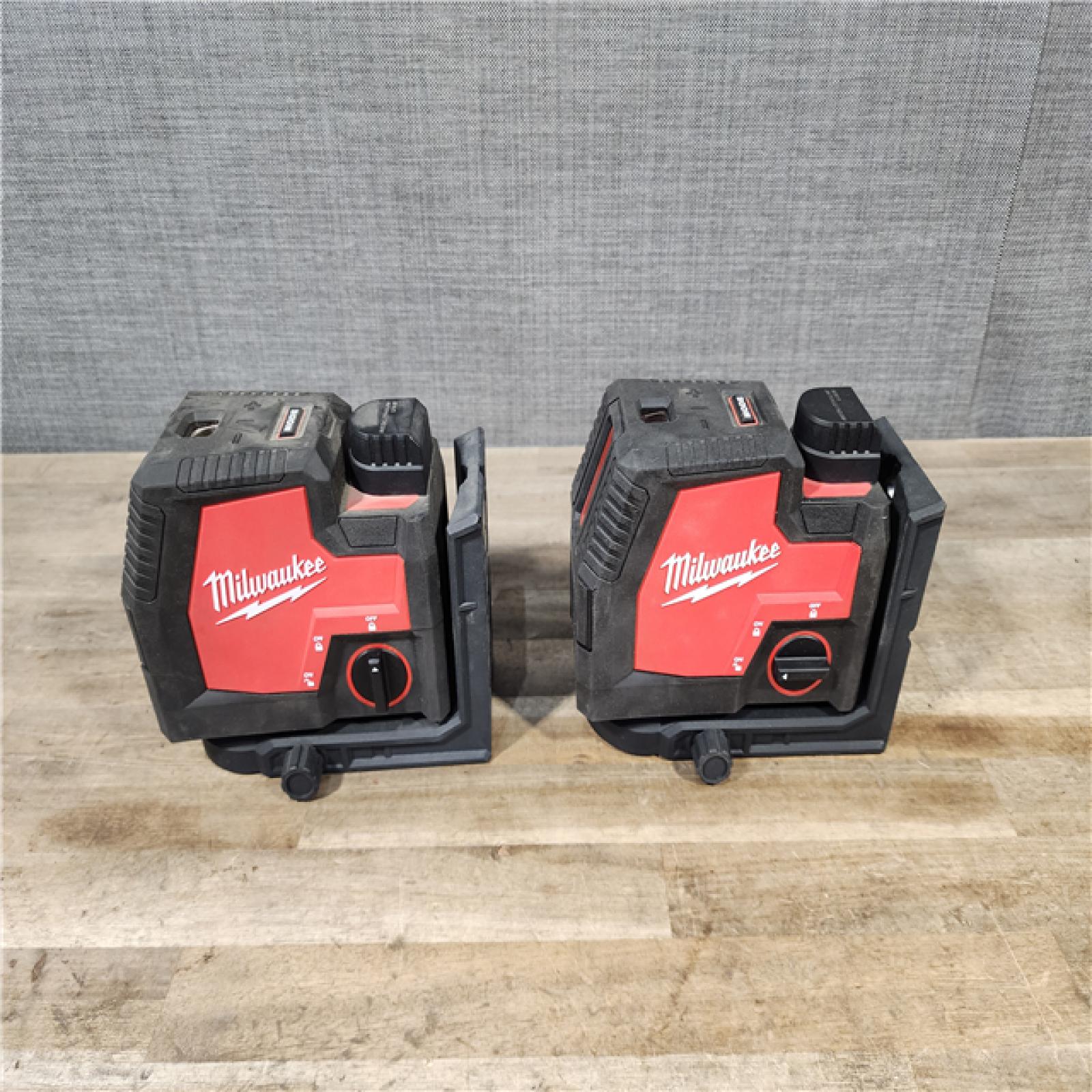HOUSTON LOCATION - AS-IS MILWAUKEE 2 CROSSLINE LASER COMBO