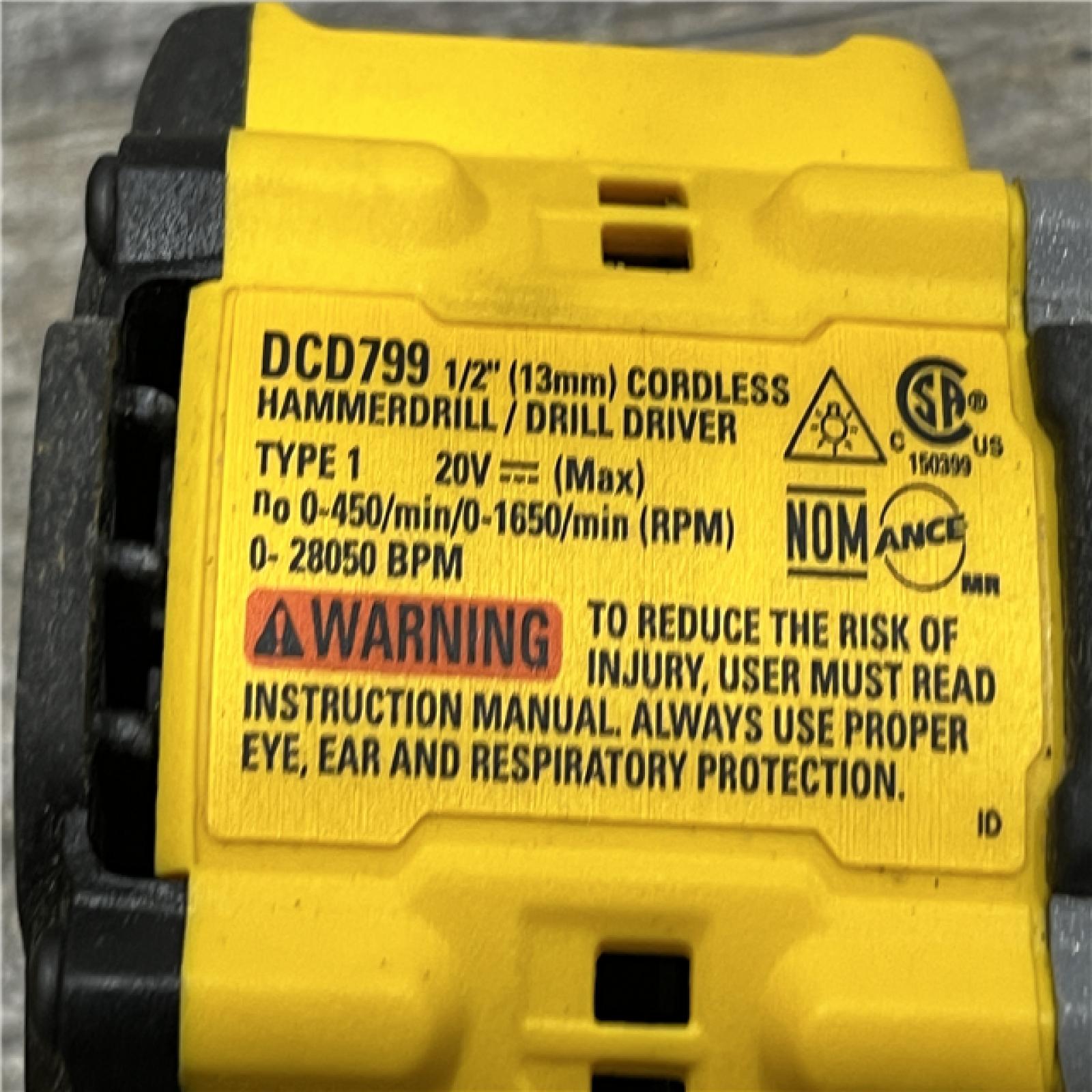 AS-IS DEWALT ATOMIC 20V Lithium-Ion Cordless 1/2 in. Hammer Drill Kit