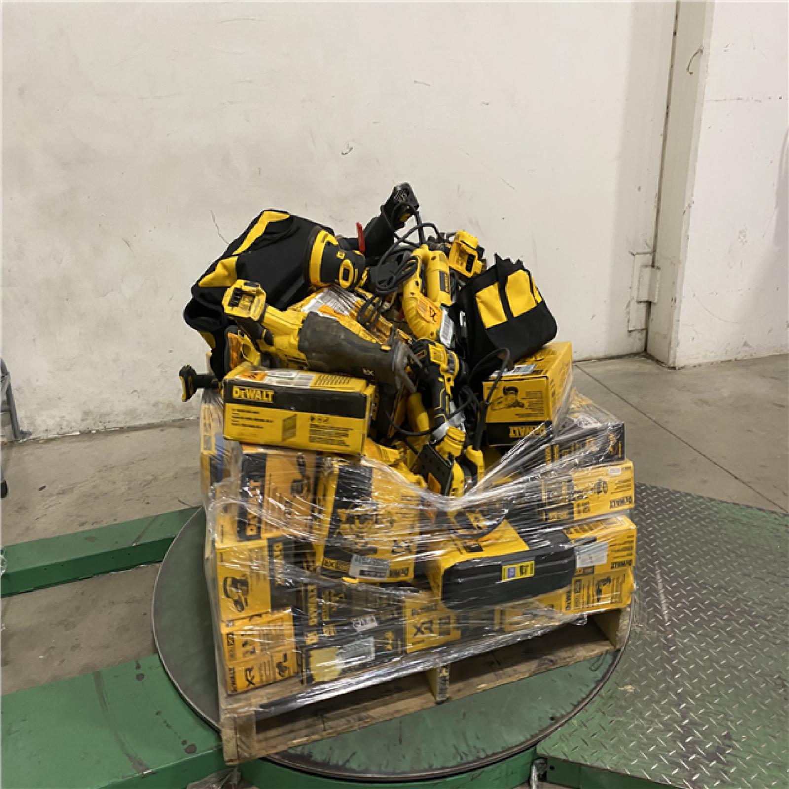 Dallas Location - As-Is DEWALT Tool Pallet