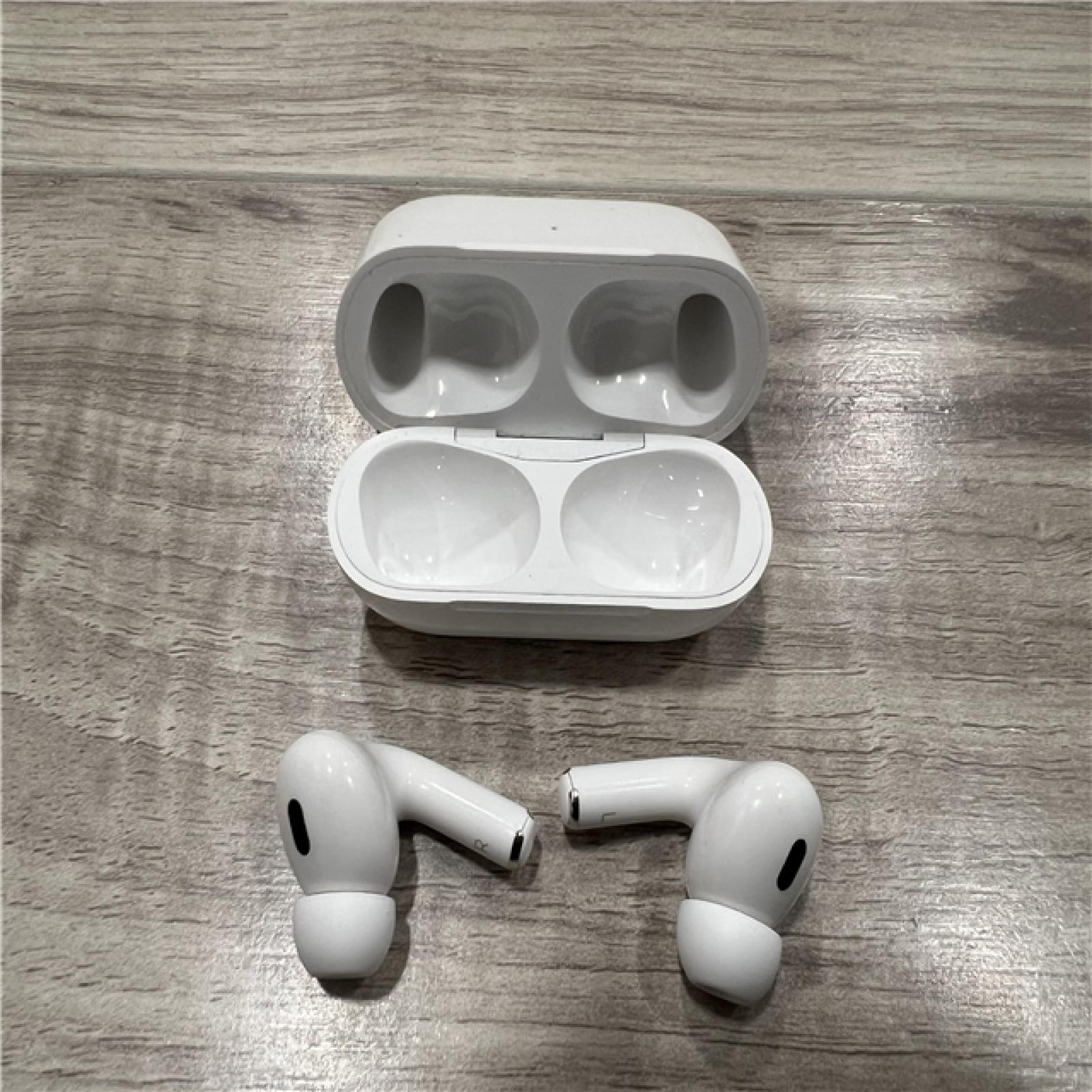 AirPods Pro (2nd Generation) with MagSafe Case