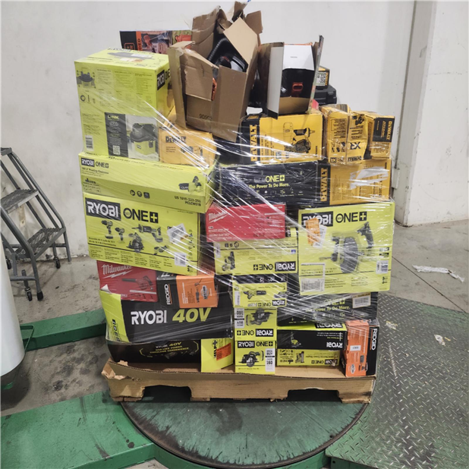 Dallas Location - As-Is Tool Pallet