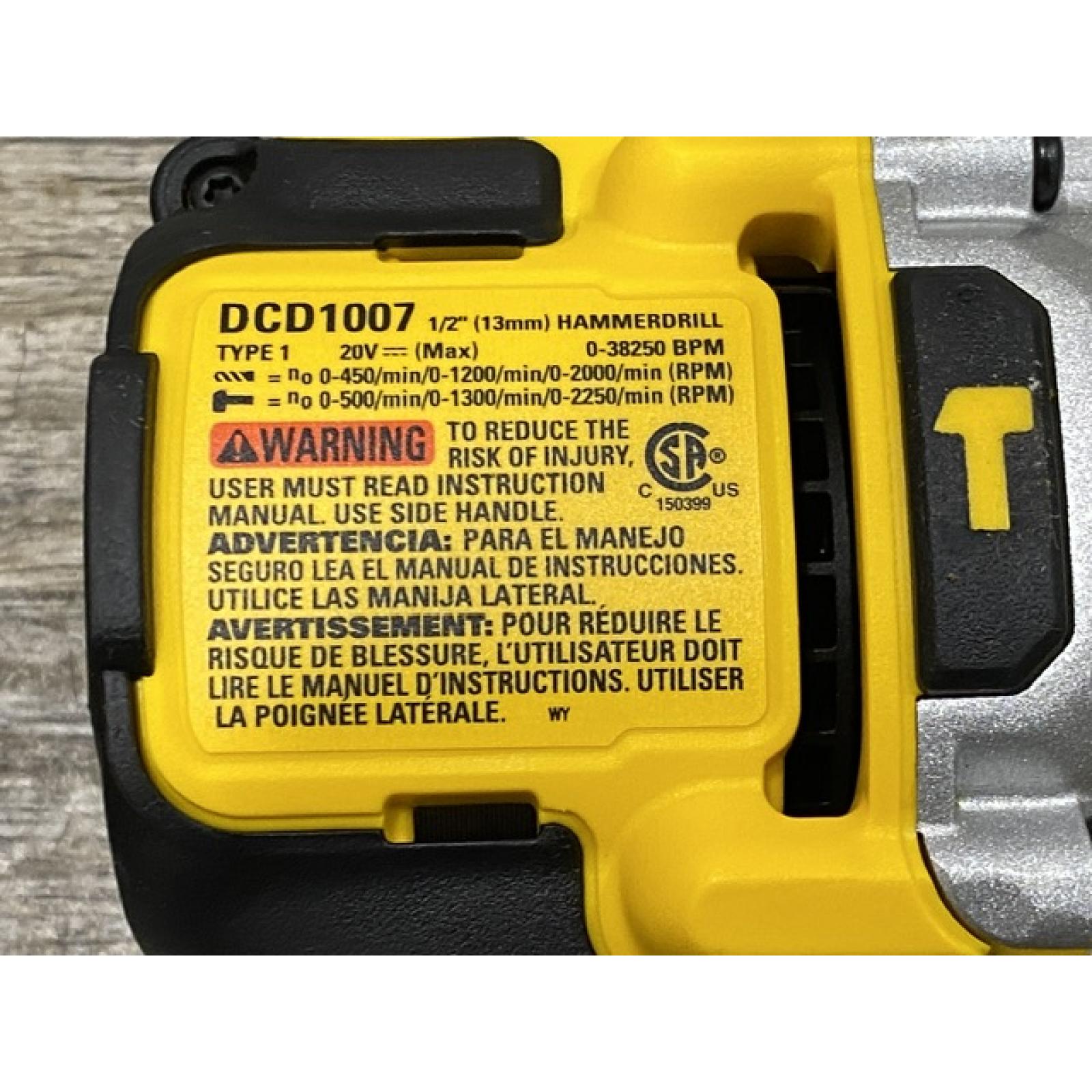 AS-IS DEWALT Atomic 20V Max Lithium-Ion Brushless Cordless Compact 1/4 in. Impact Driver Kit